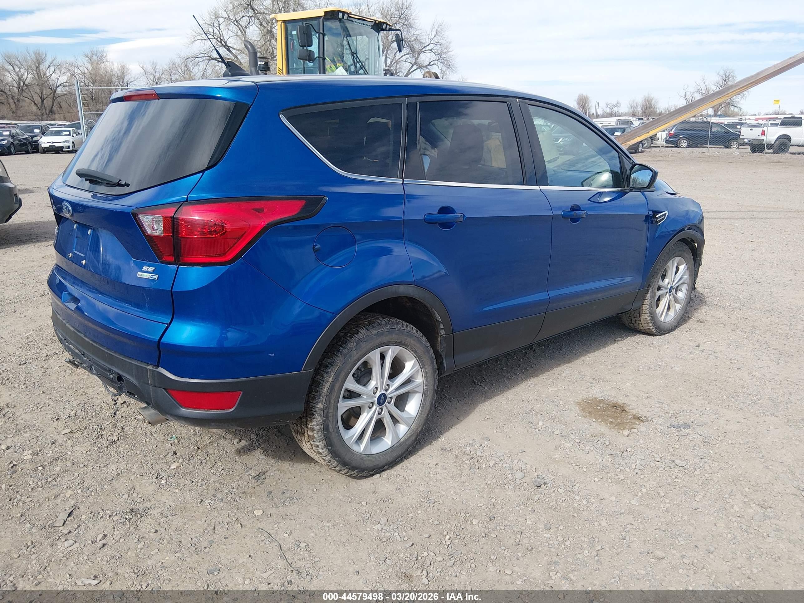 FORD ESCAPE image 4