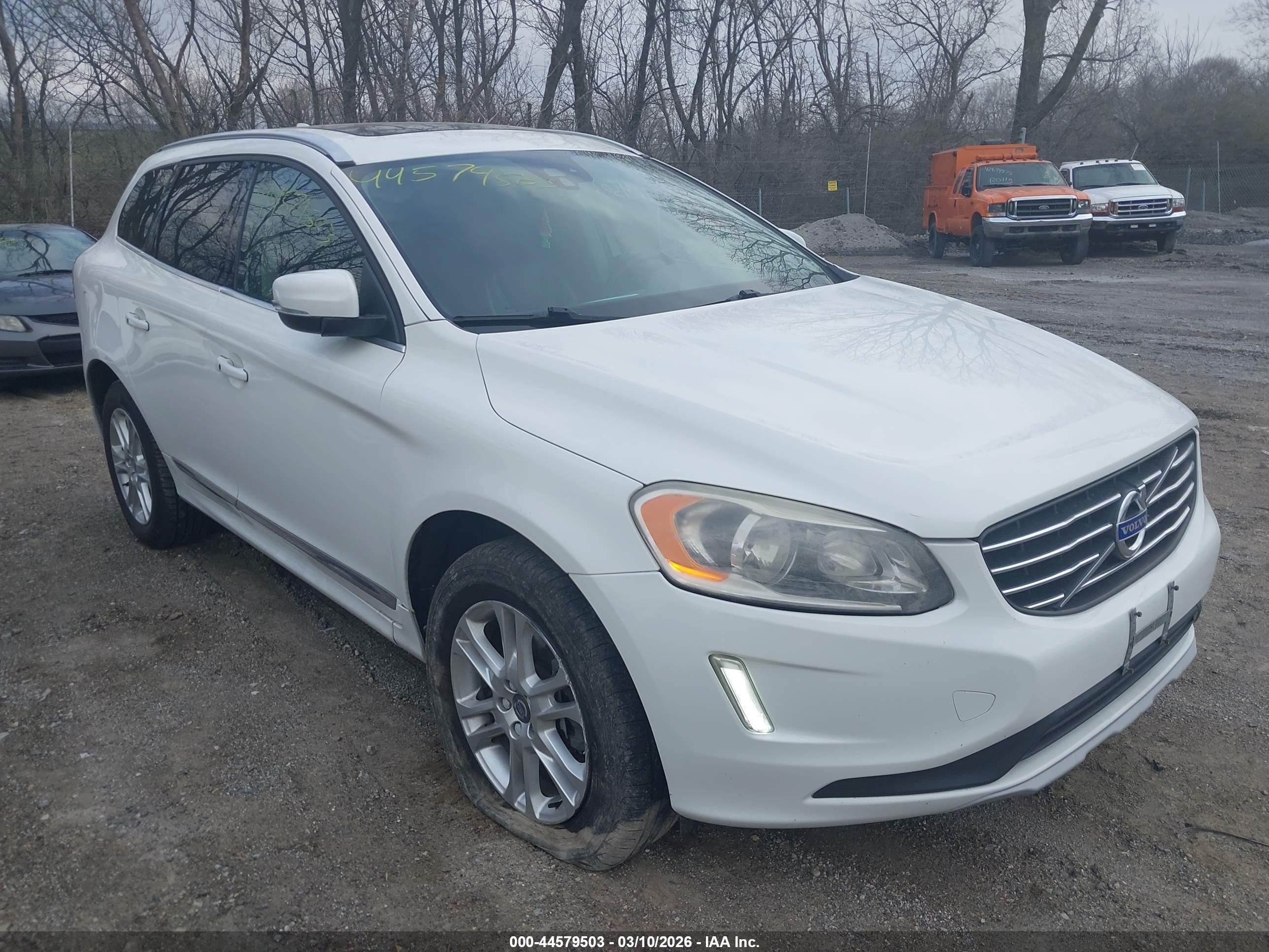 VOLVO XC60 image 6