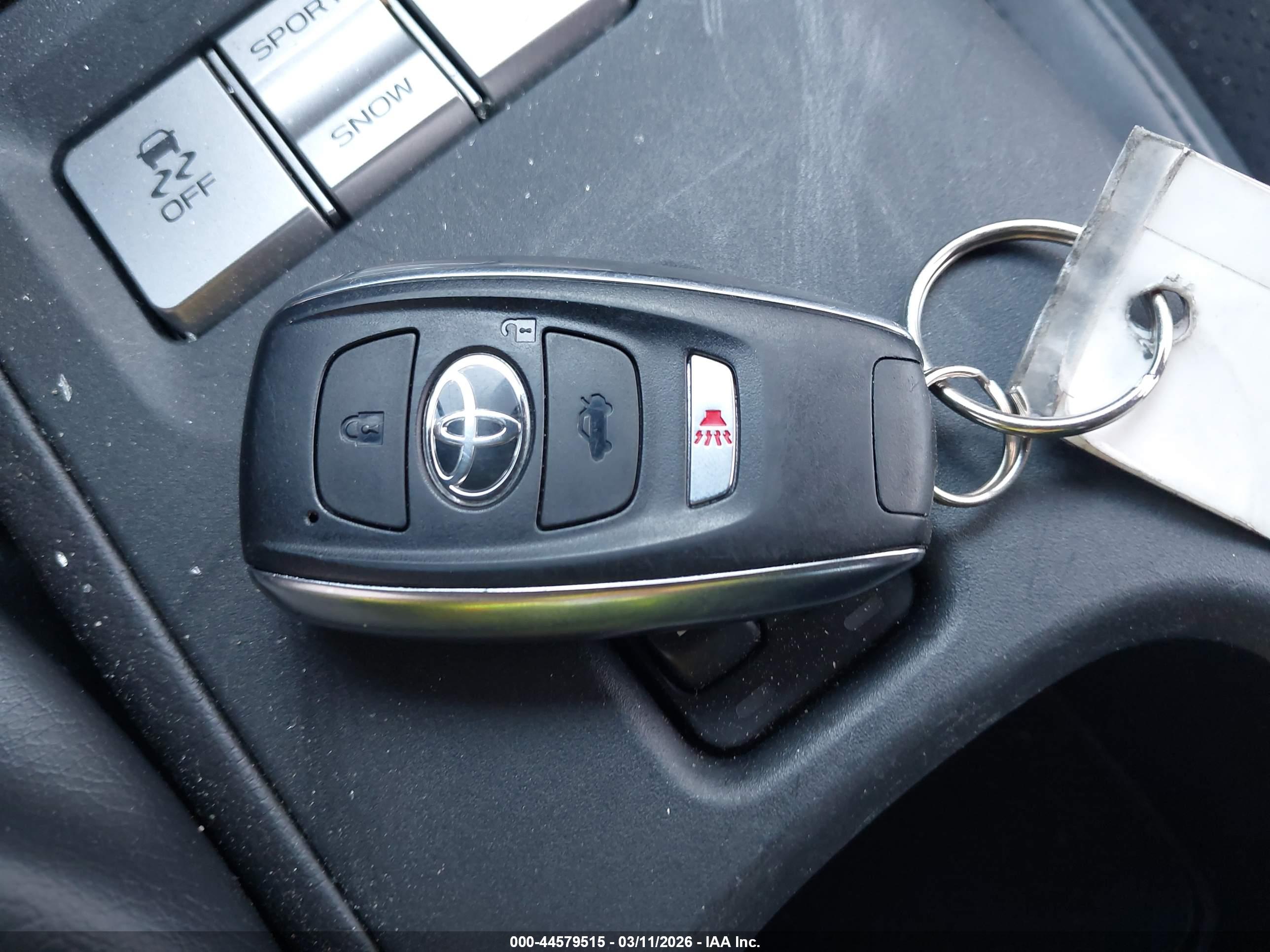 TOYOTA GR86 image 11