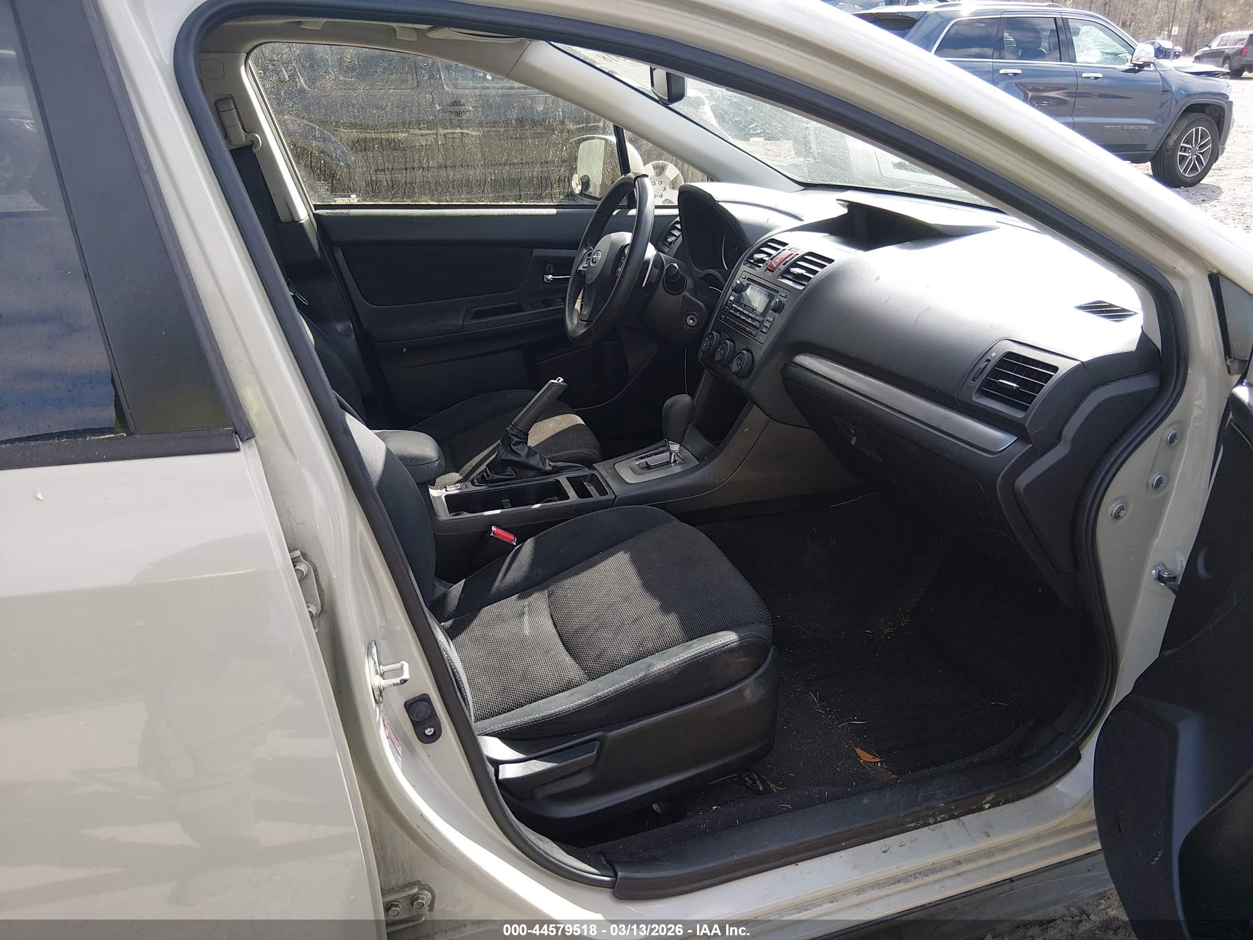 SUBARU XV image 5