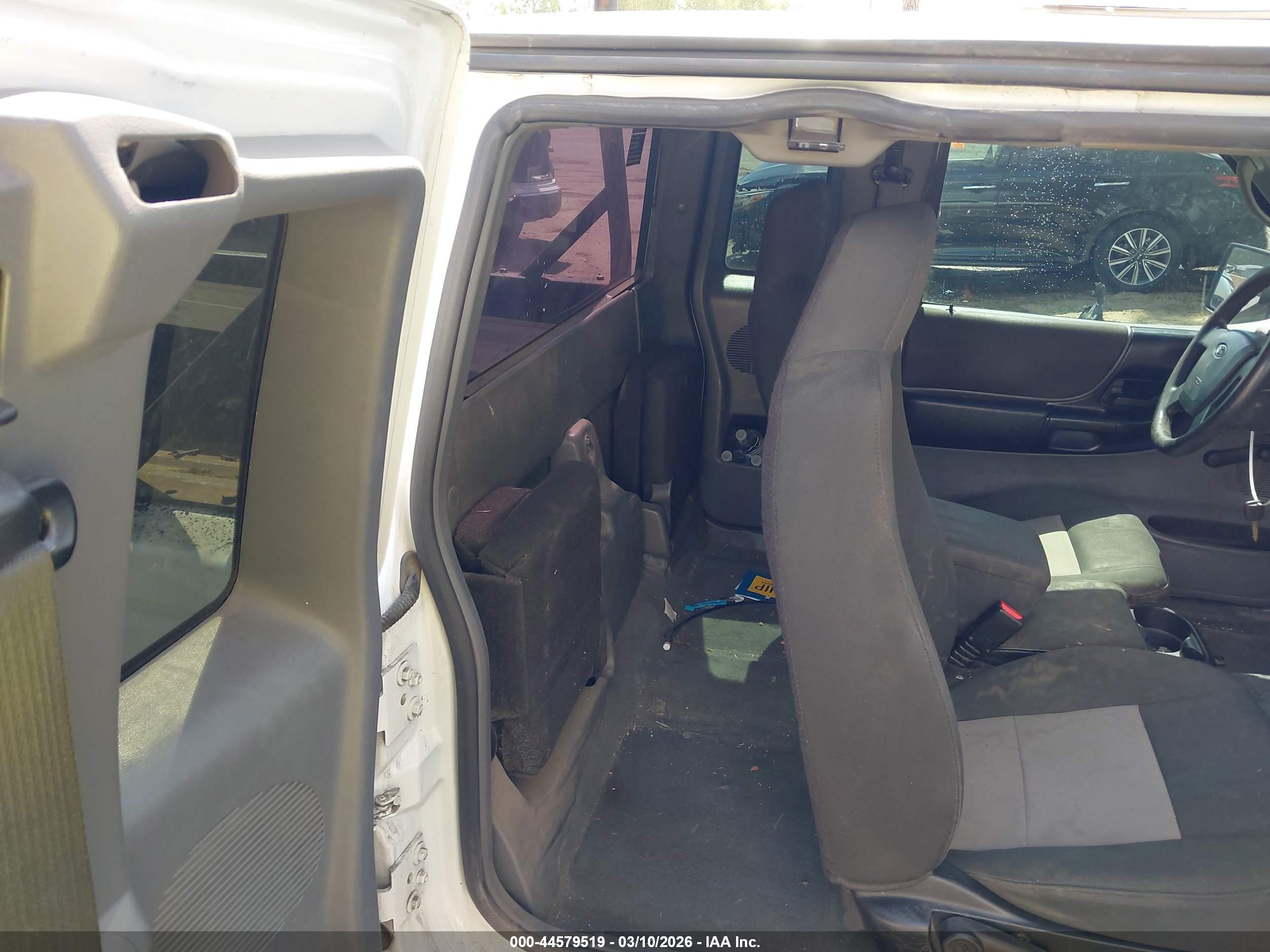 FORD RANGER image 8