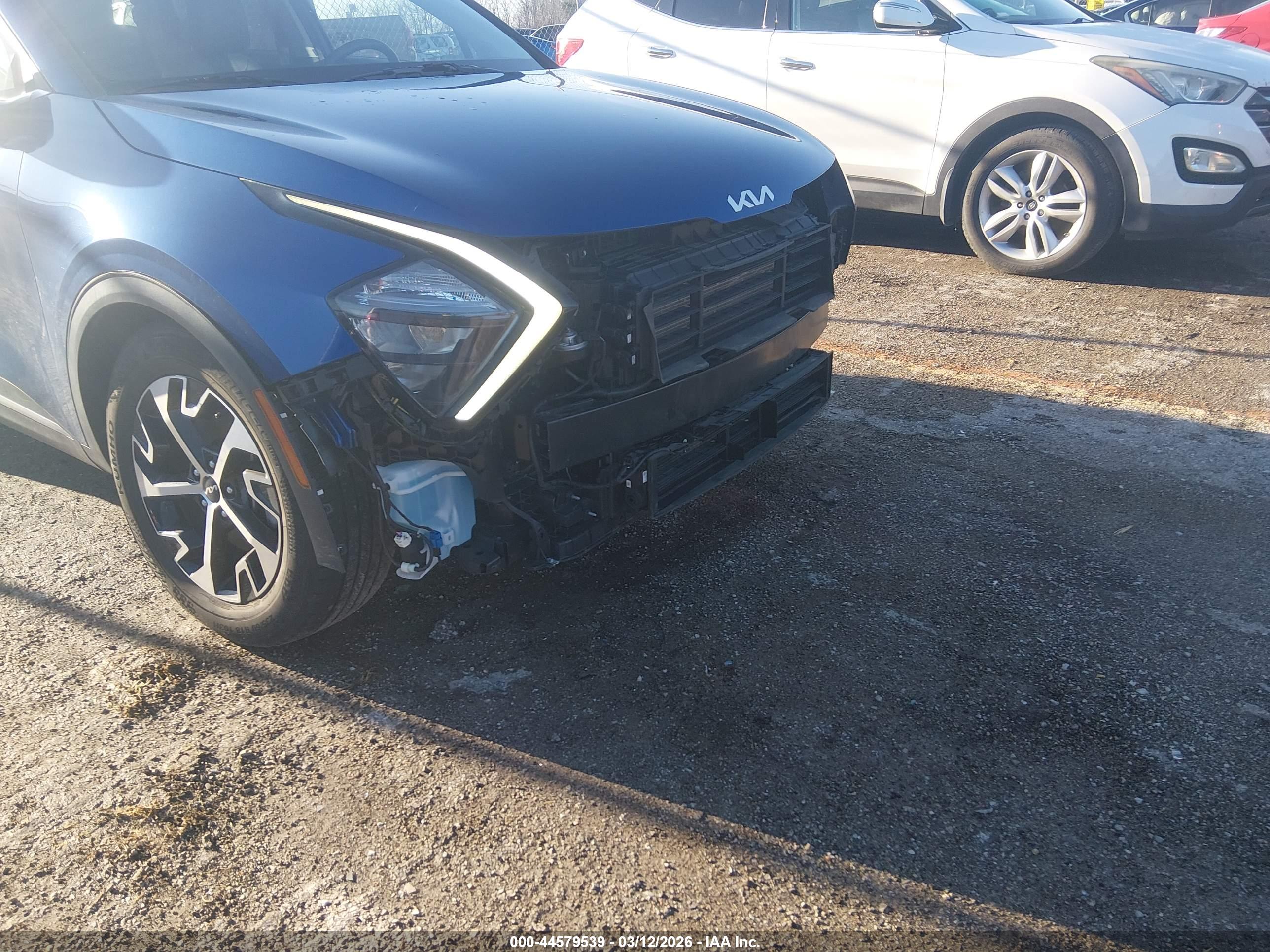KIA SPORTAGE image 6