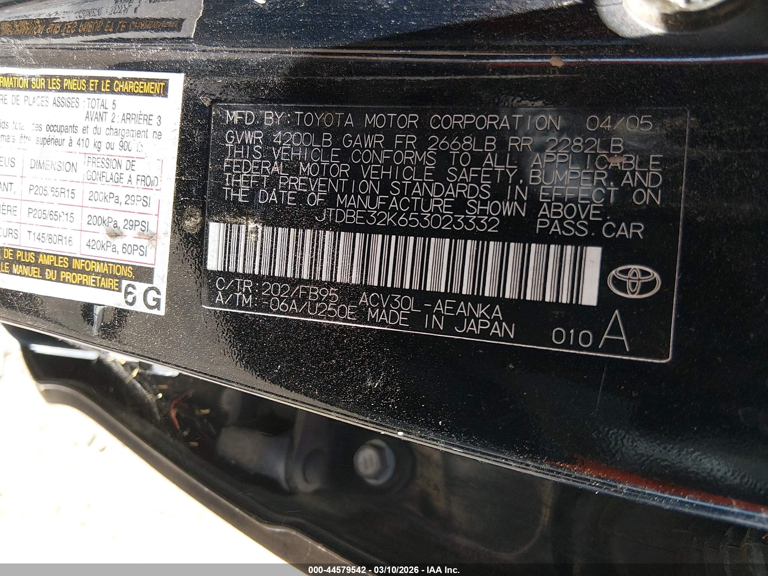 TOYOTA CAMRY image 9