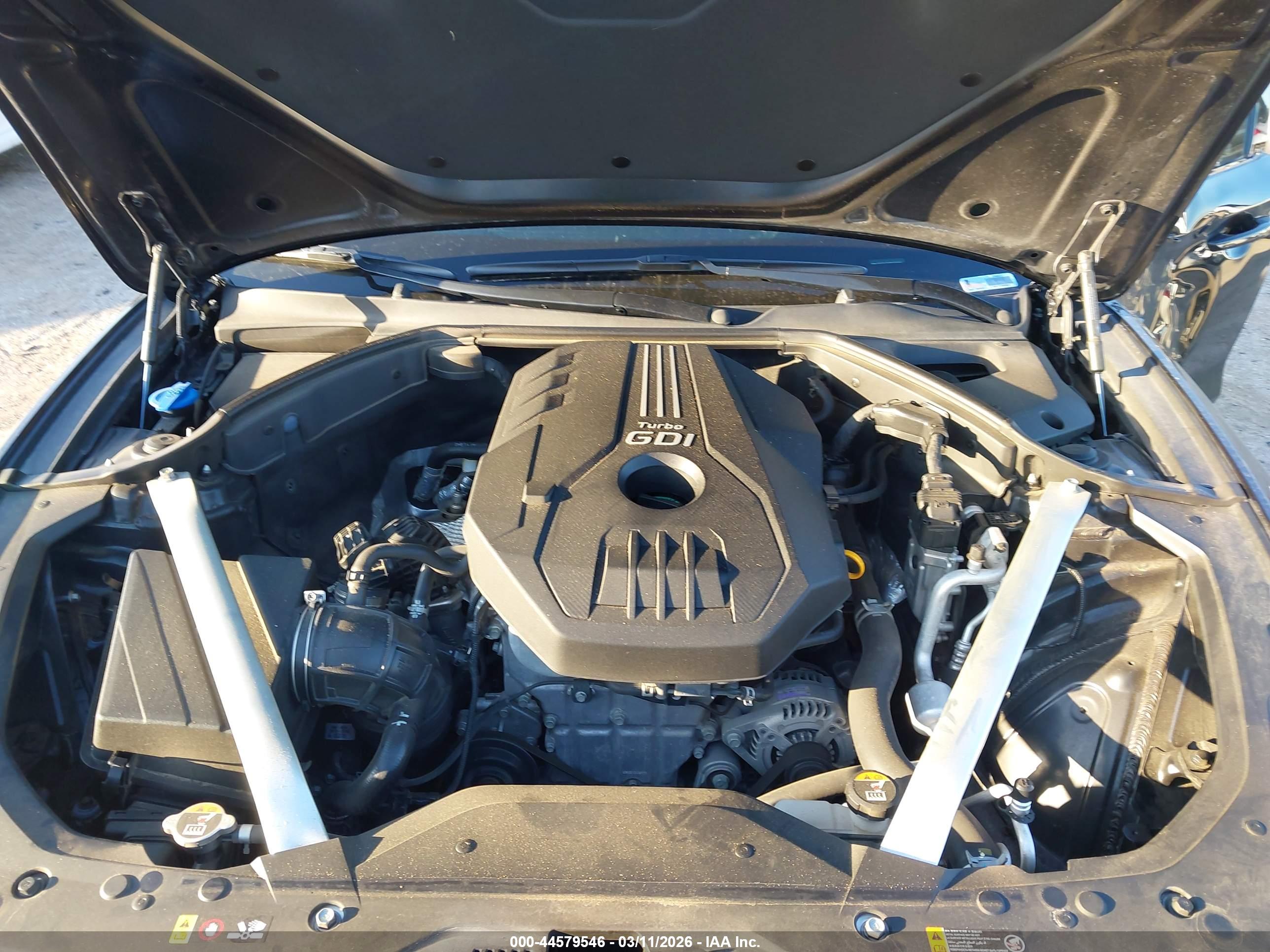 GENESIS G70 image 10