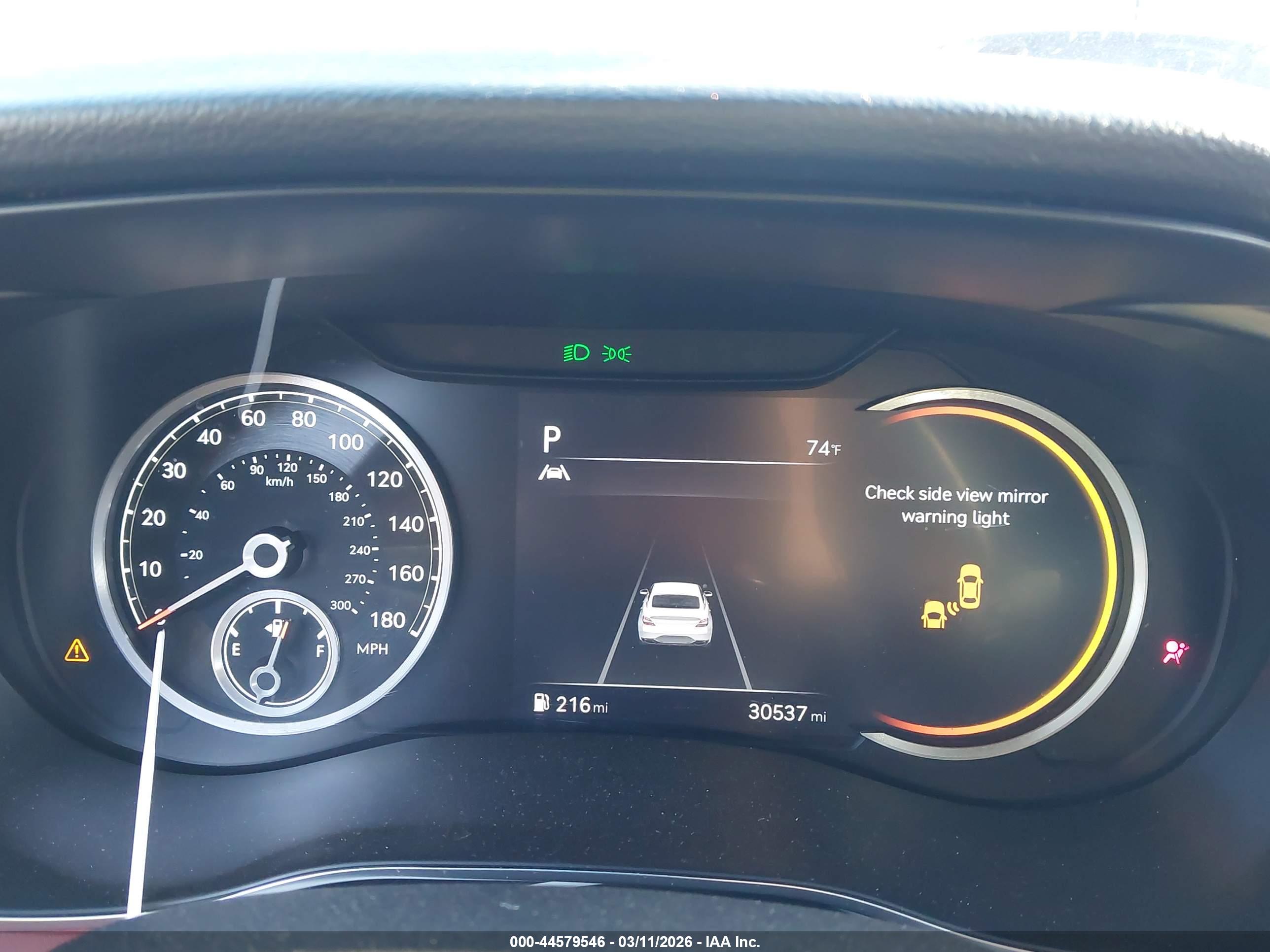 GENESIS G70 image 7