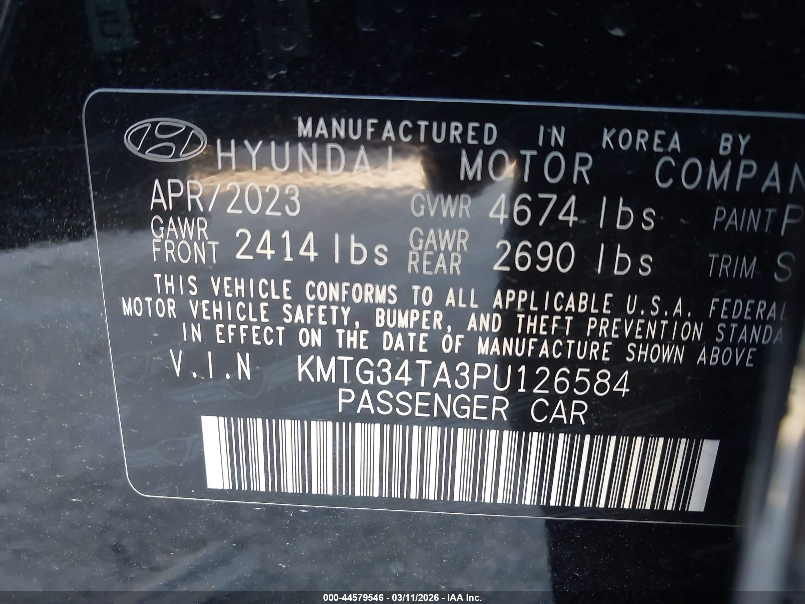 GENESIS G70 image 9