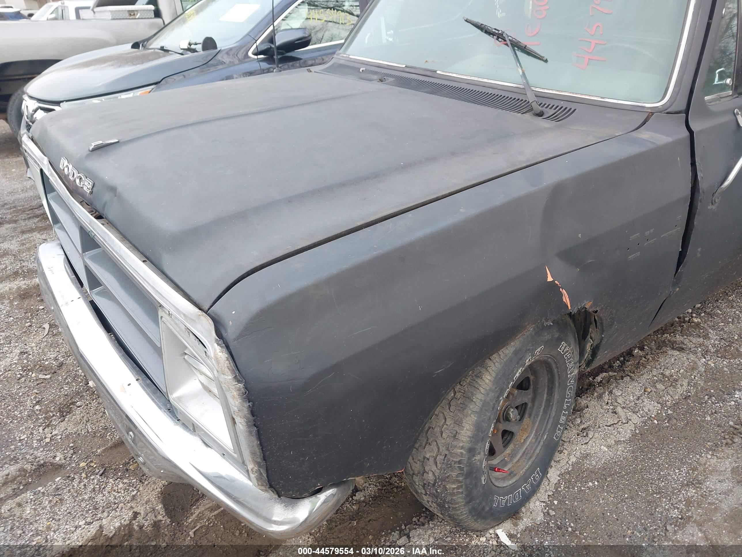 DODGE D-SERIES image 6