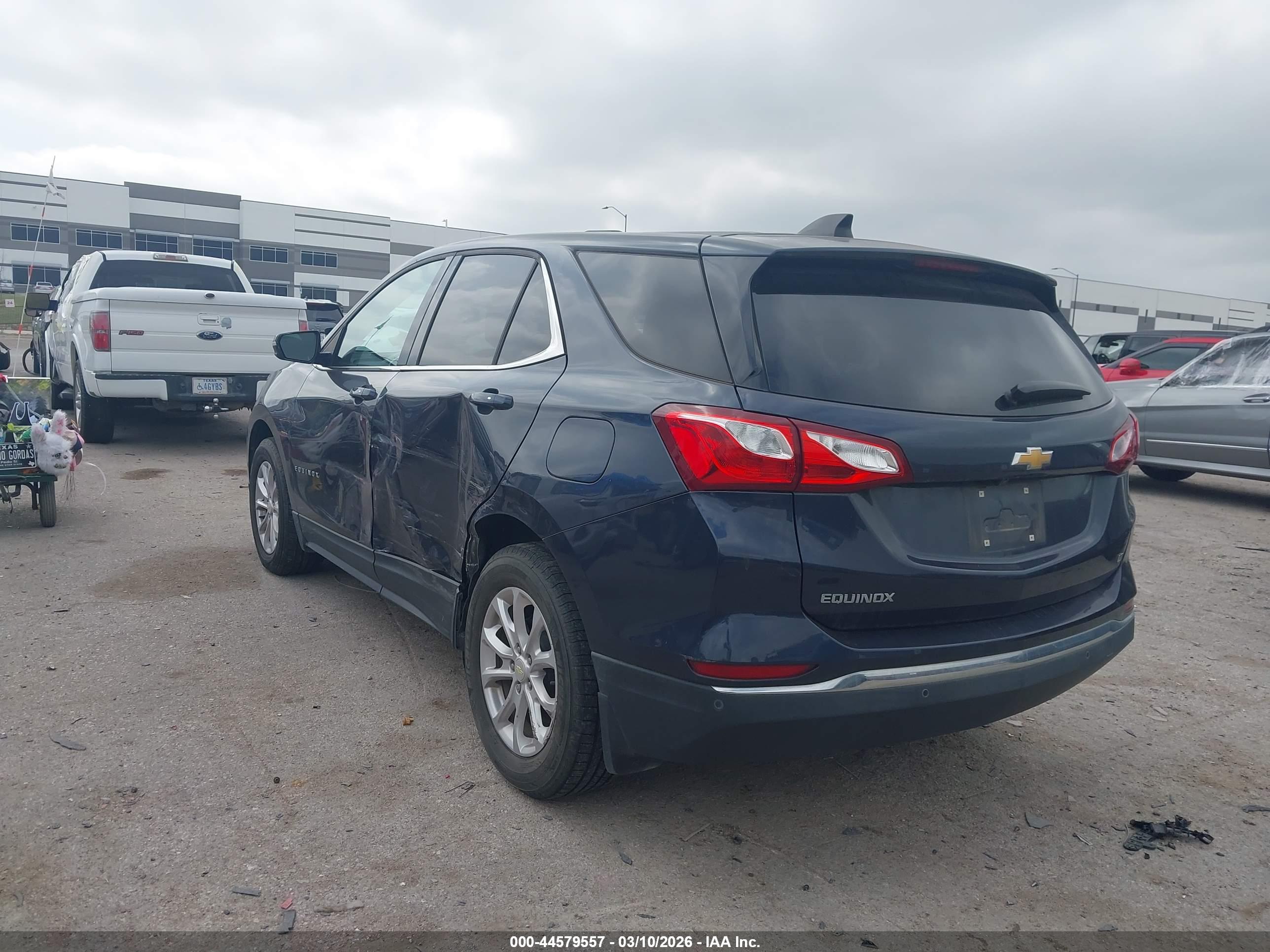 CHEVROLET EQUINOX image 3