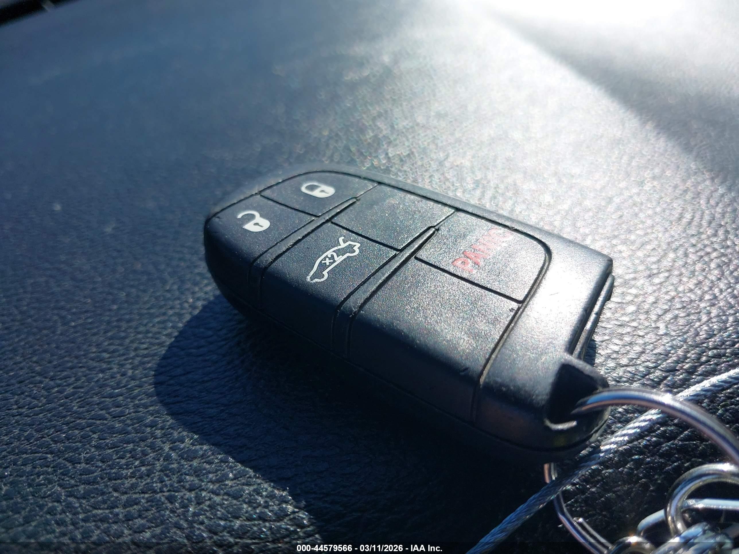 DODGE CHALLENGER image 11