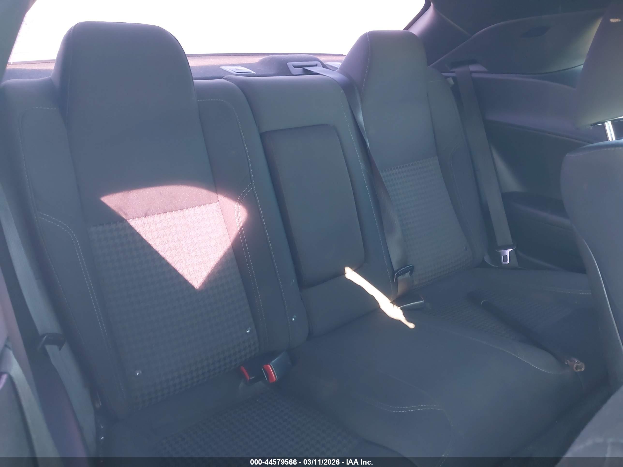DODGE CHALLENGER image 8
