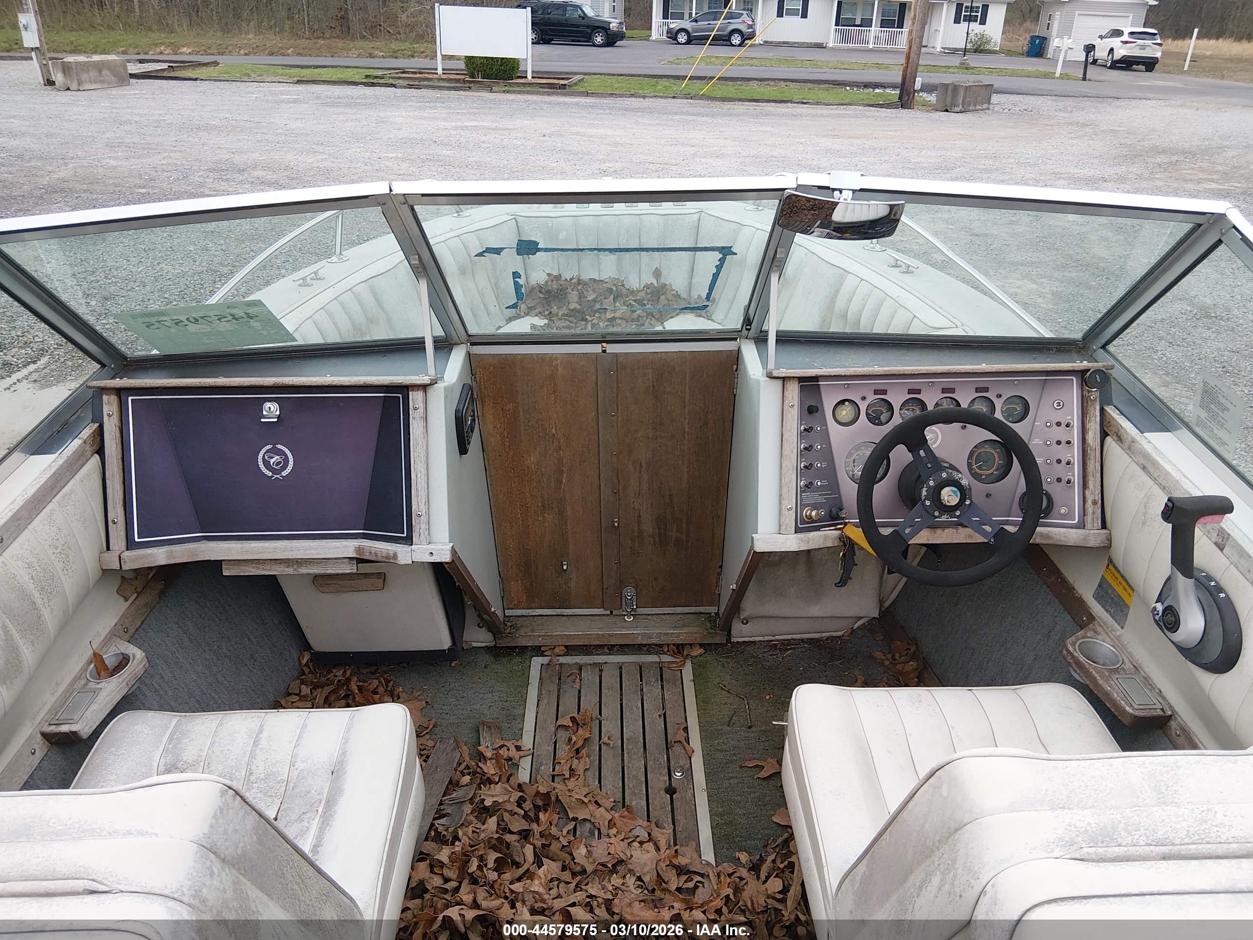 COBALT BOAT image 5