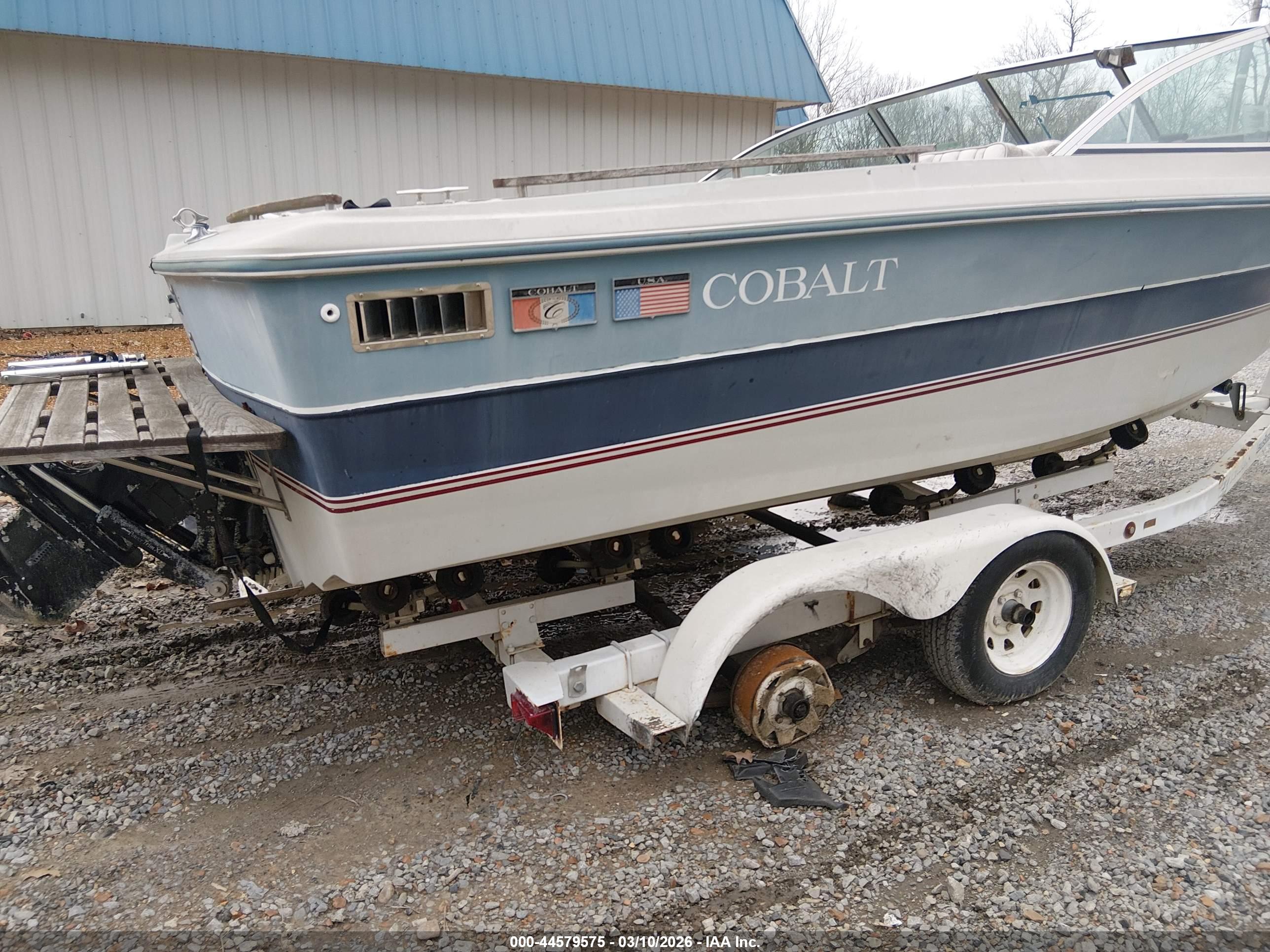 COBALT BOAT image 6