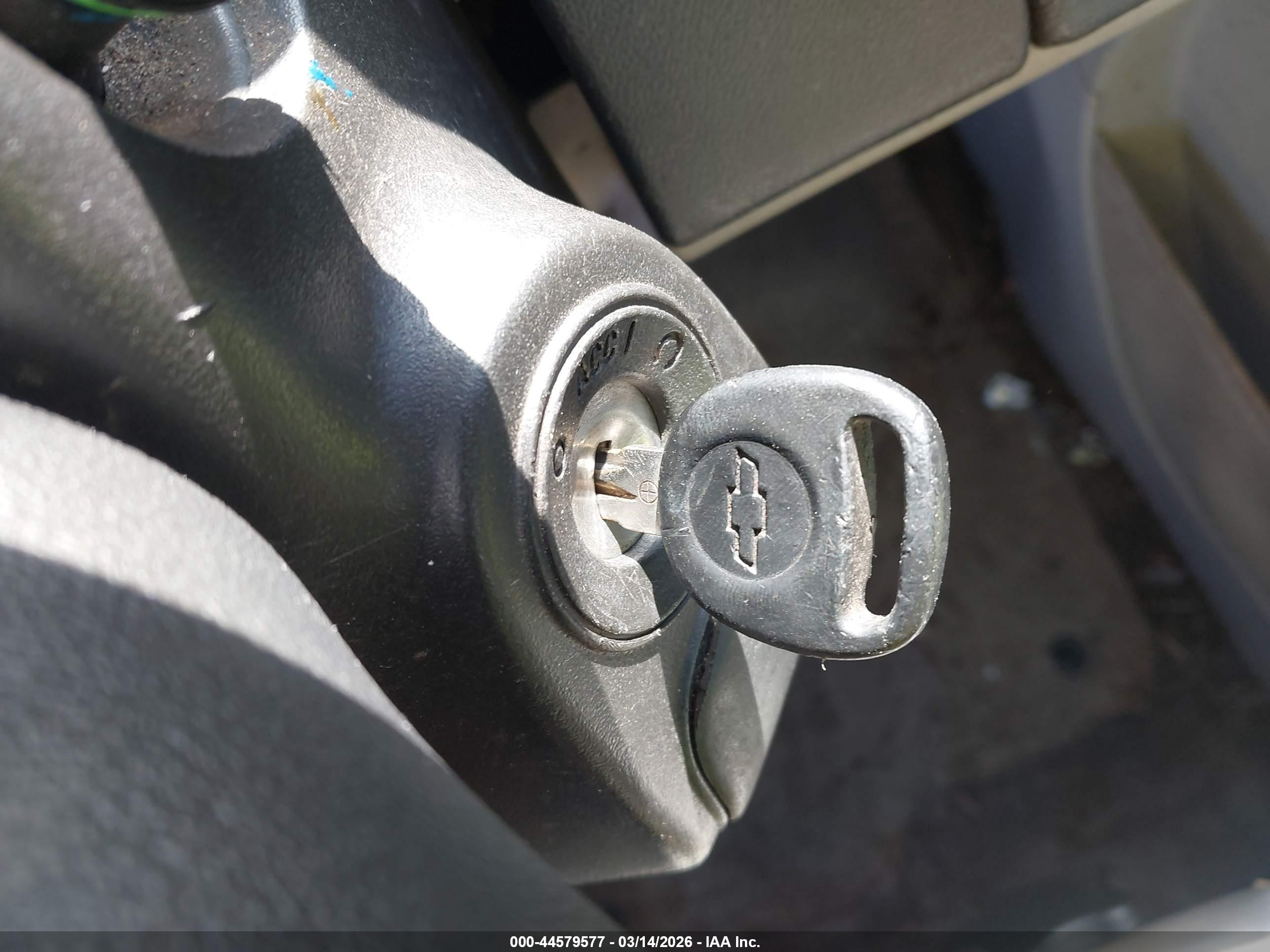 CHEVROLET EQUINOX image 11