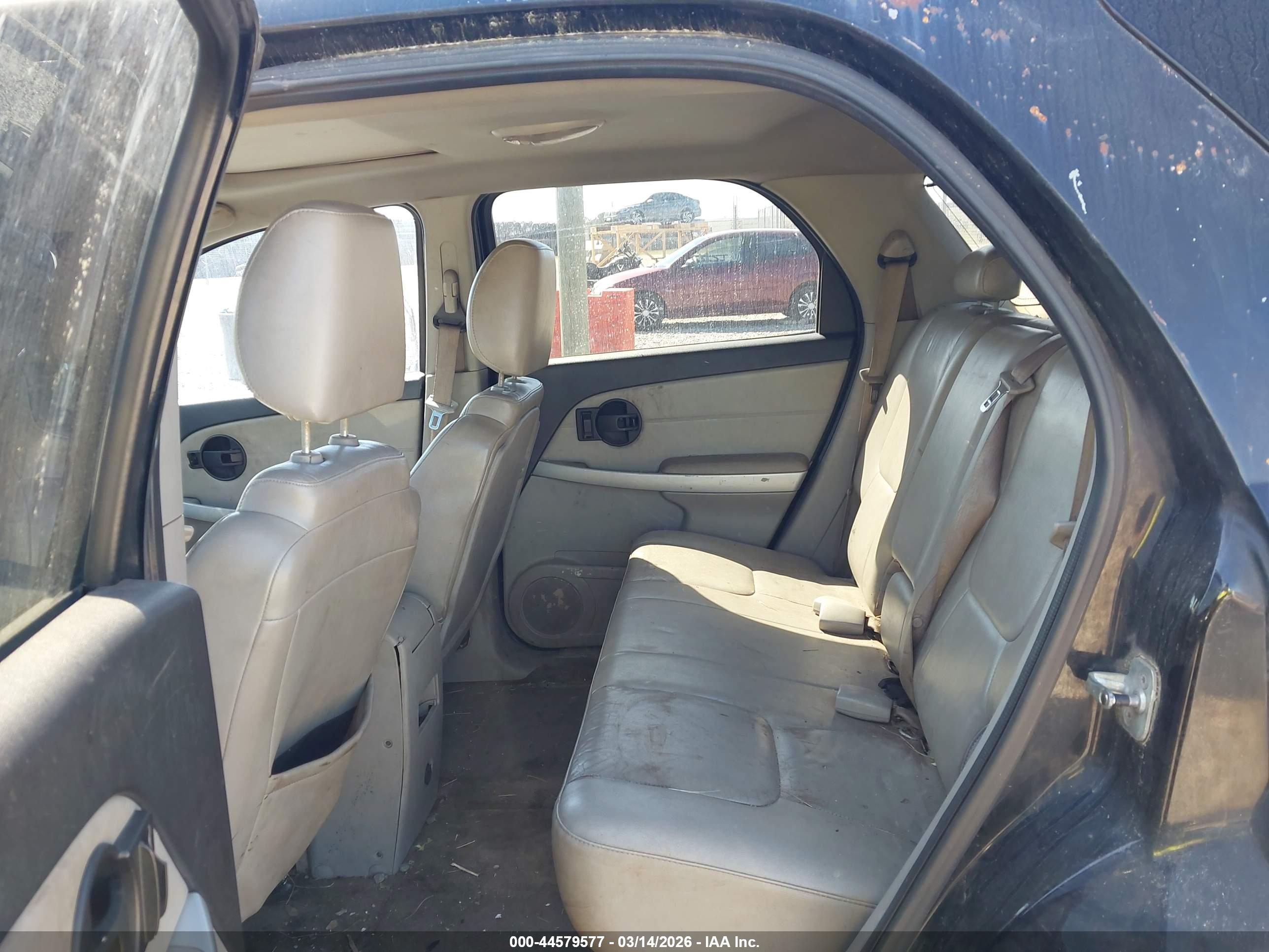 CHEVROLET EQUINOX image 8