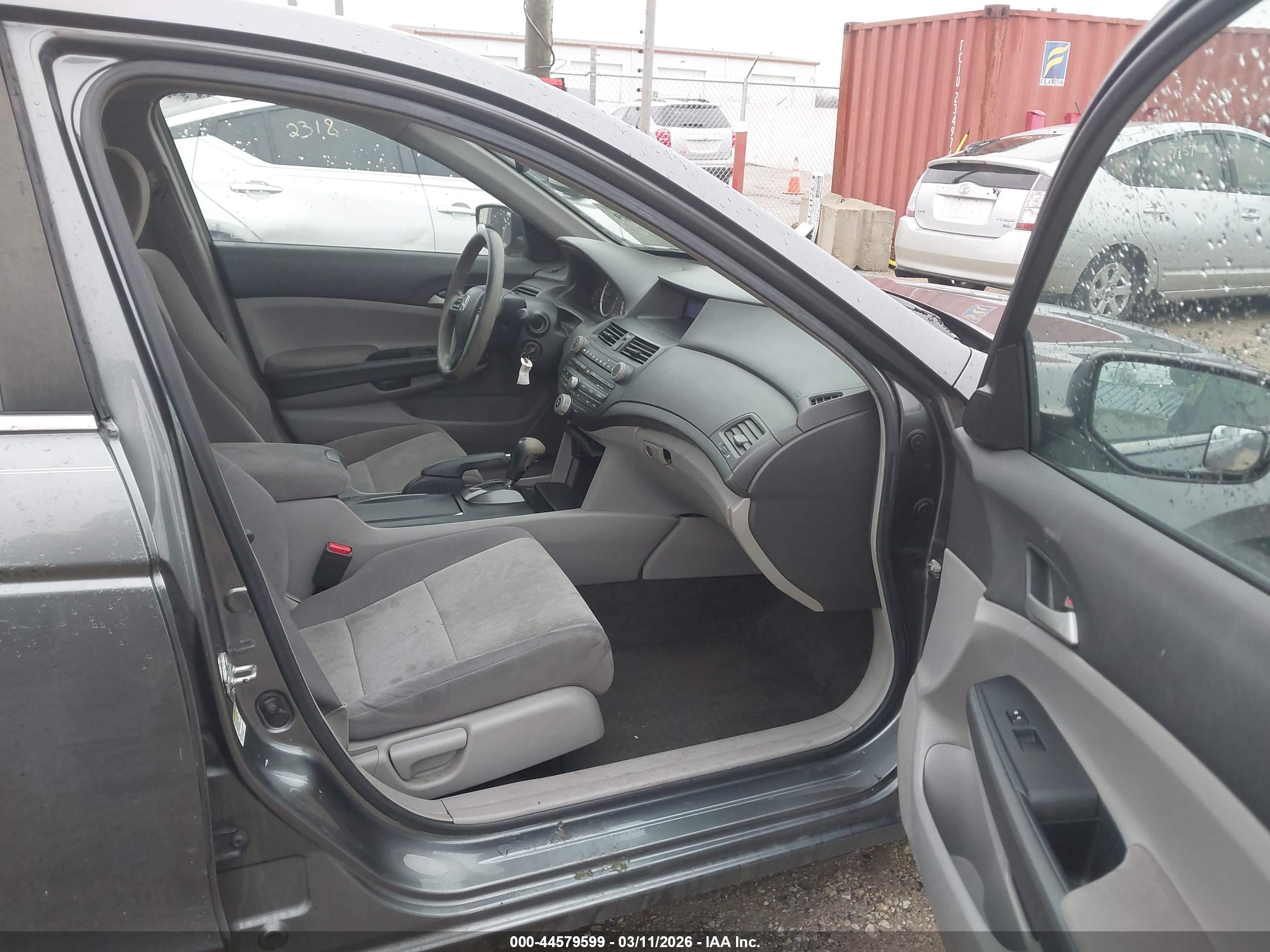 HONDA ACCORD image 5