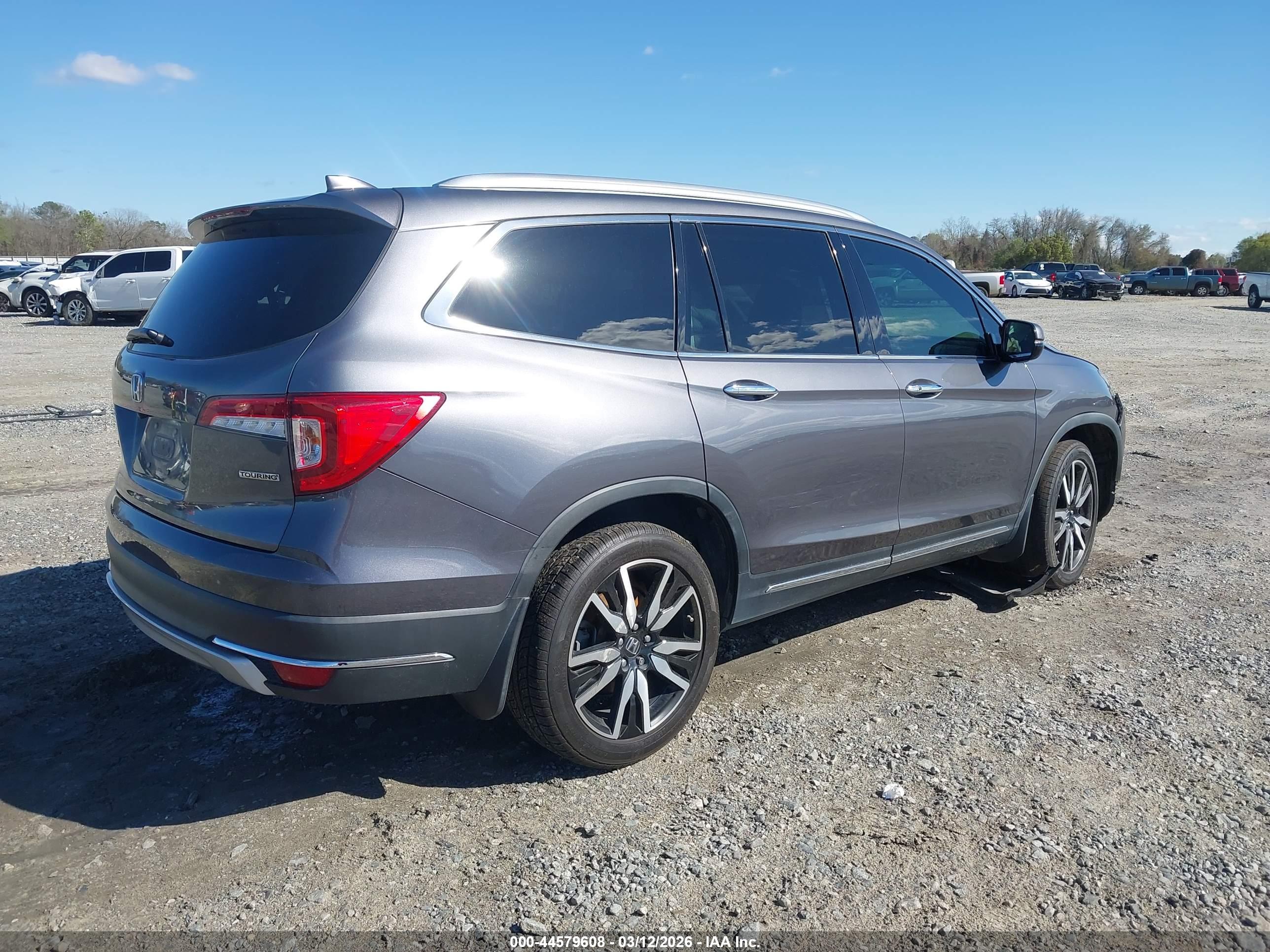 HONDA PILOT image 4