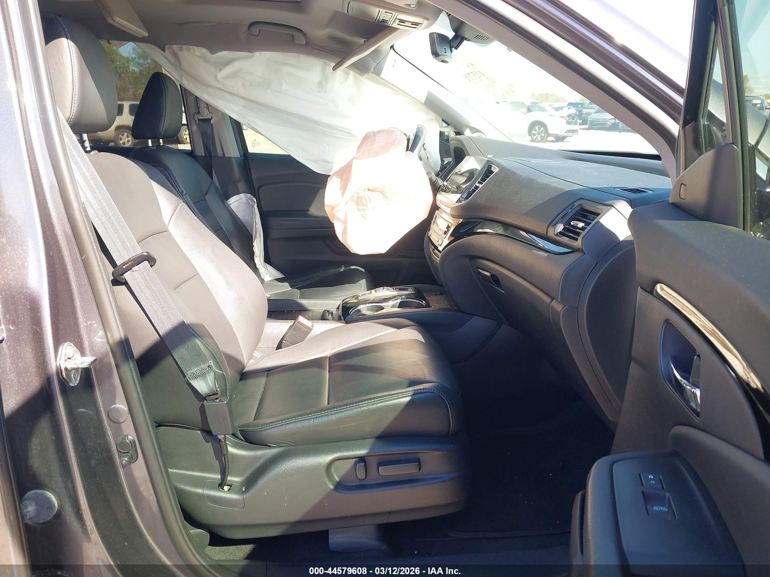 HONDA PILOT image 5