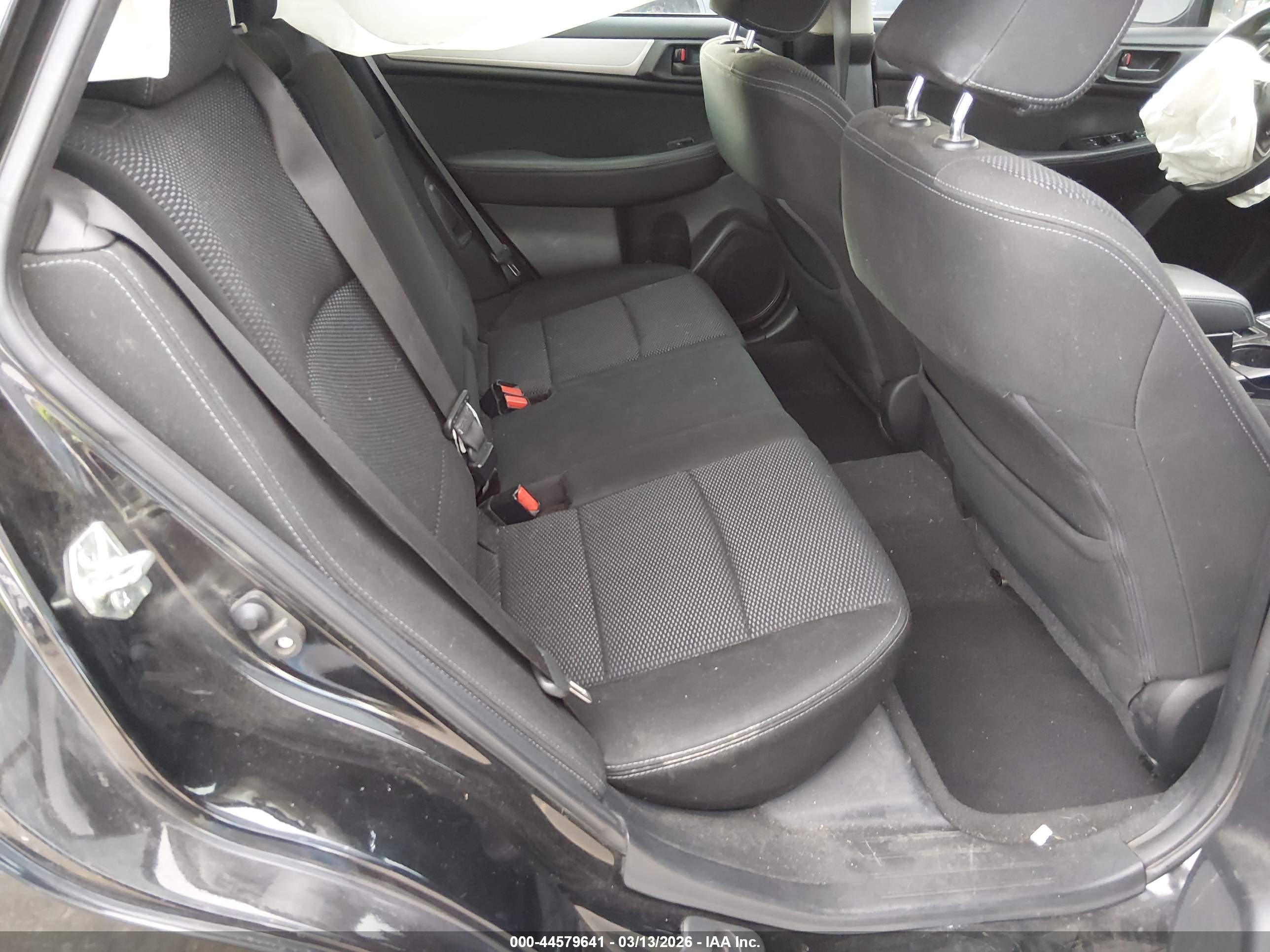 SUBARU OUTBACK image 8