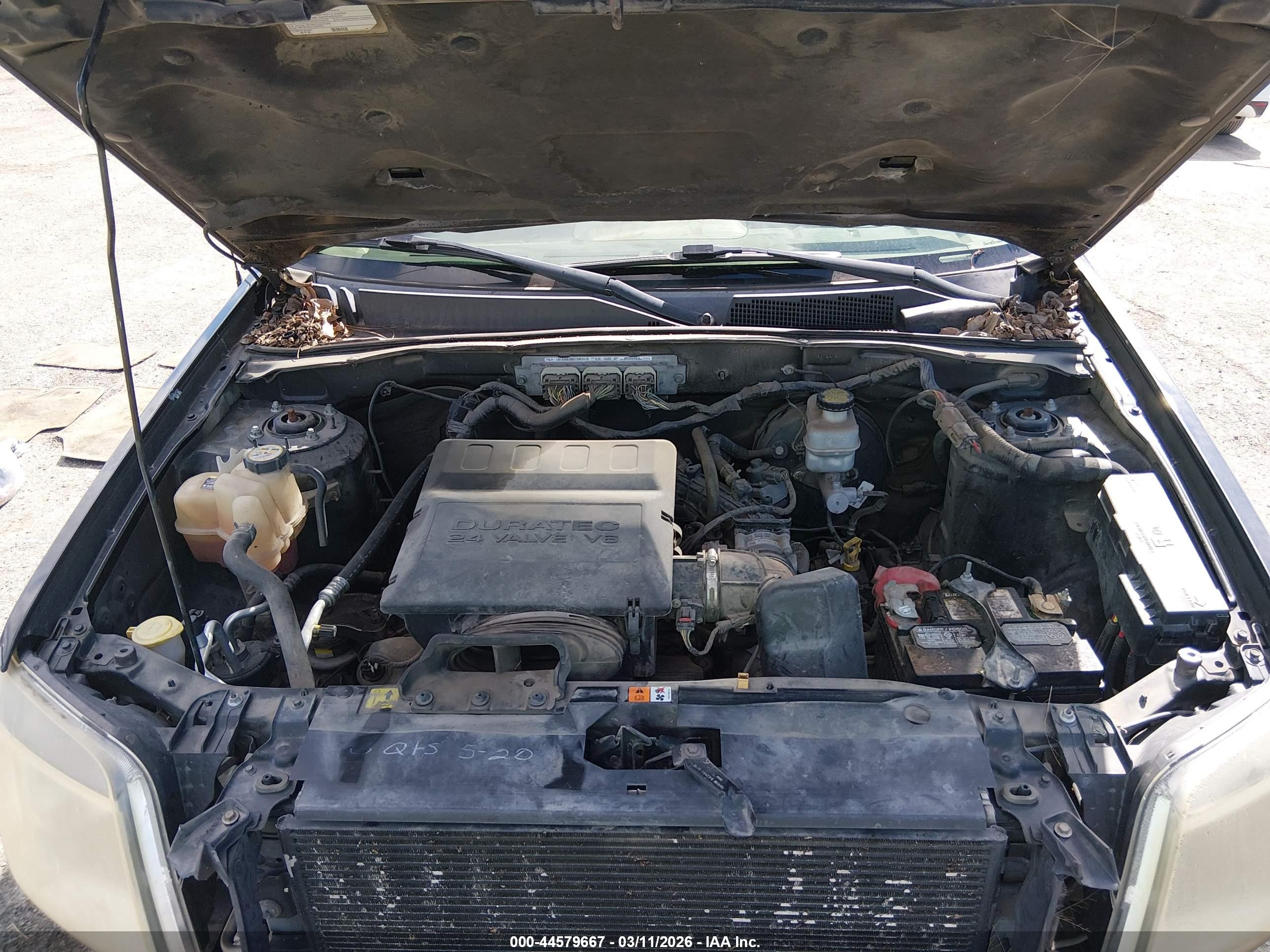 MERCURY MARINER image 10