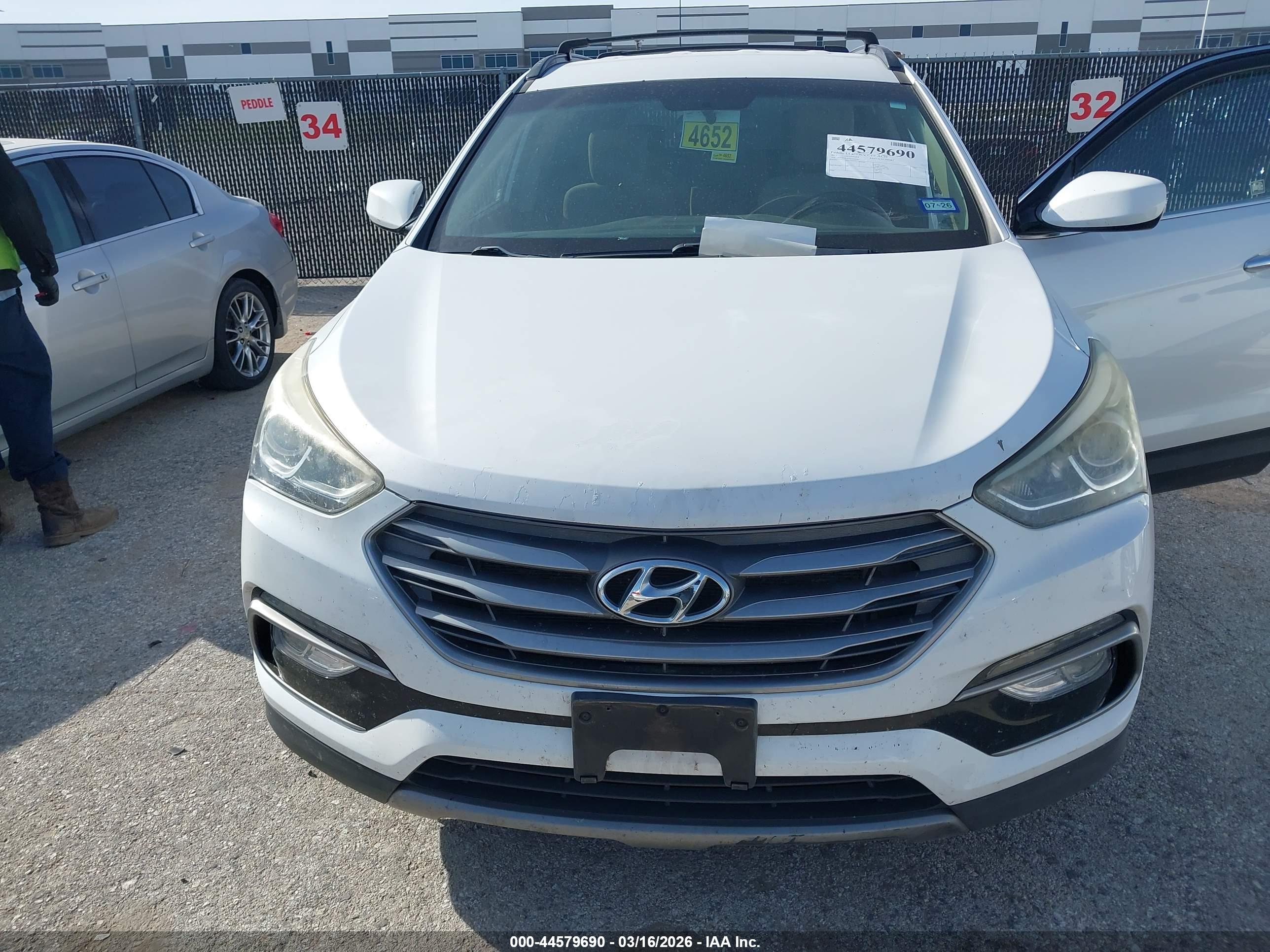HYUNDAI SANTA image 6