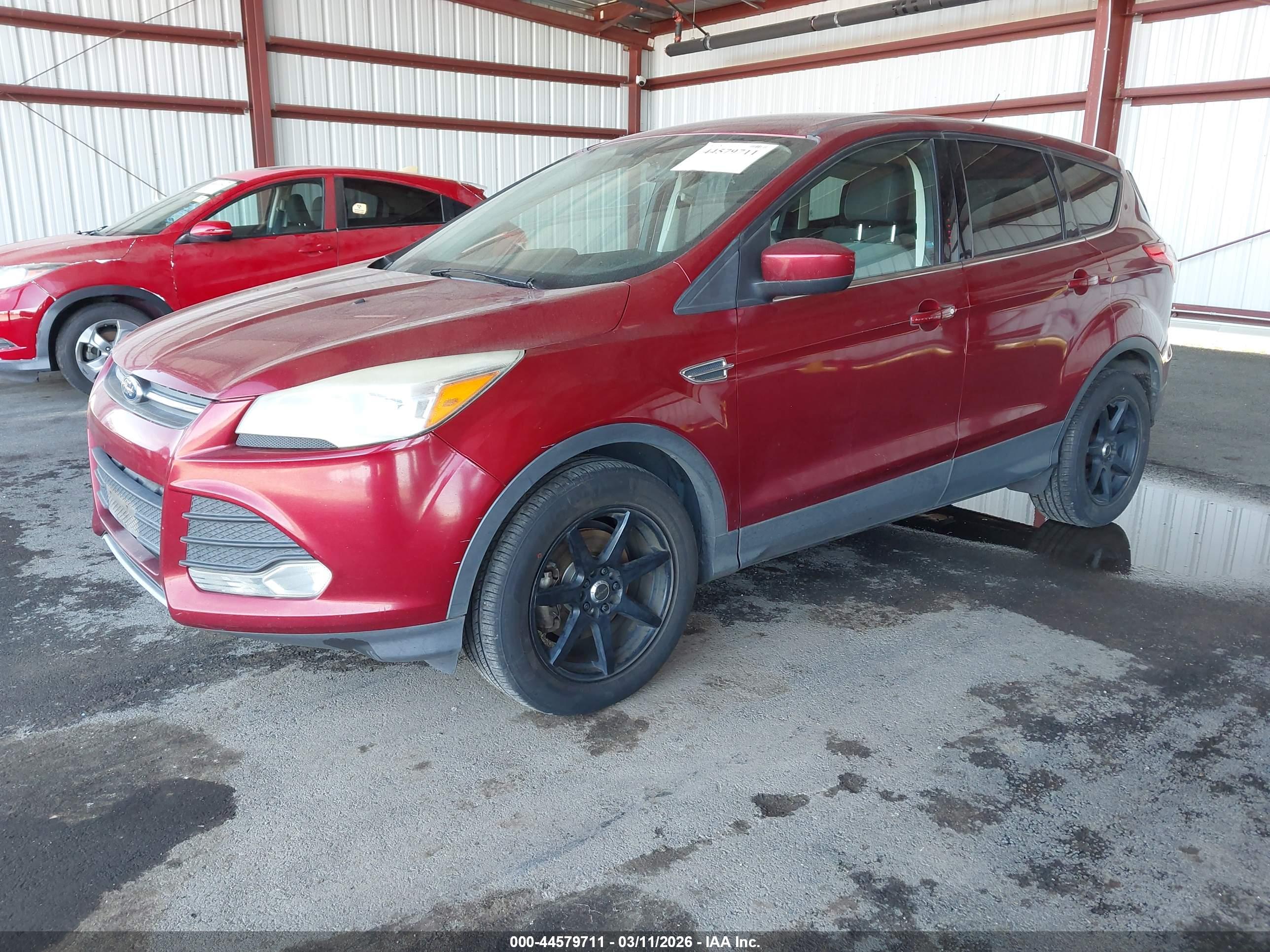 FORD ESCAPE image 2