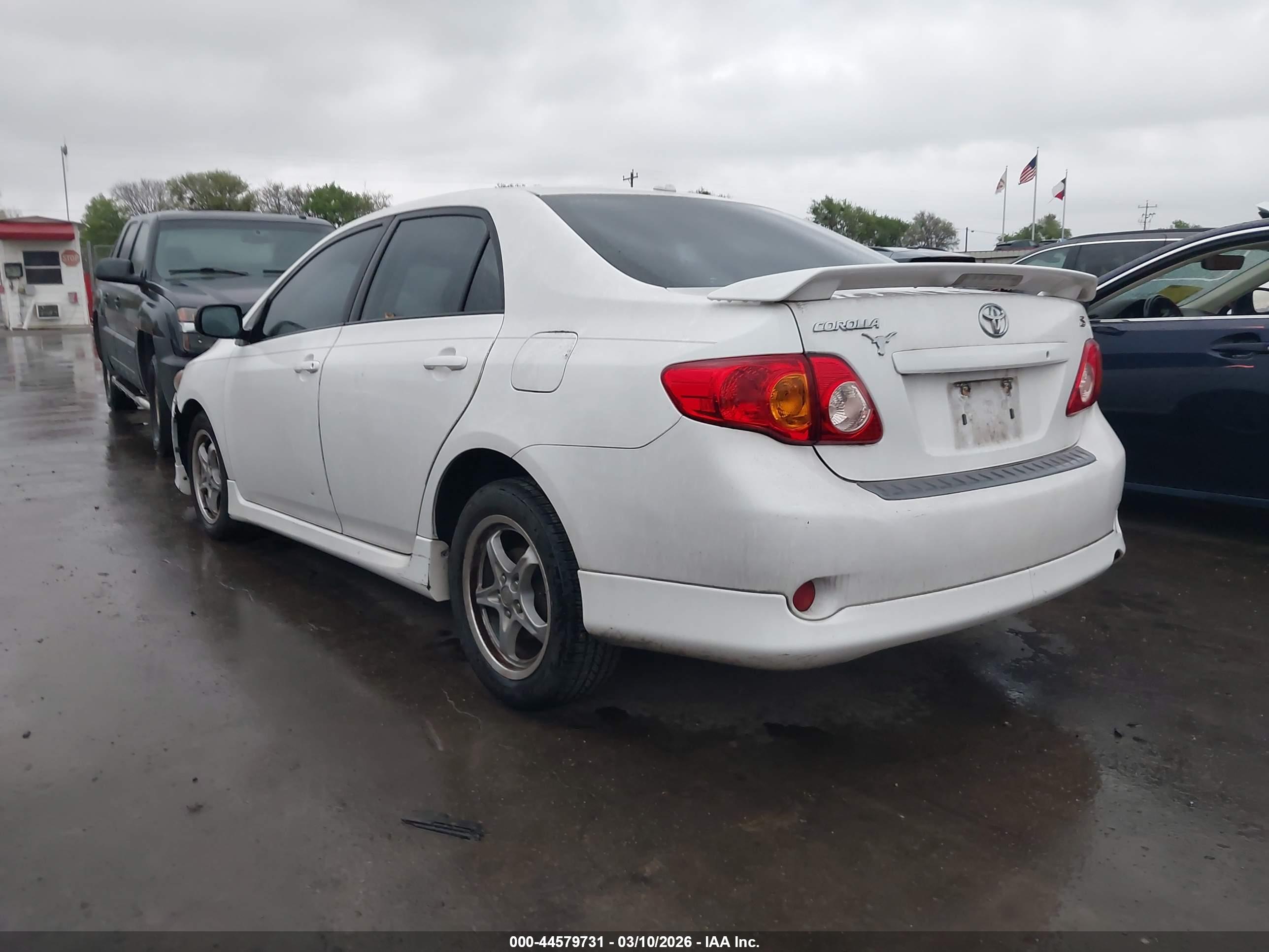 TOYOTA COROLLA image 3