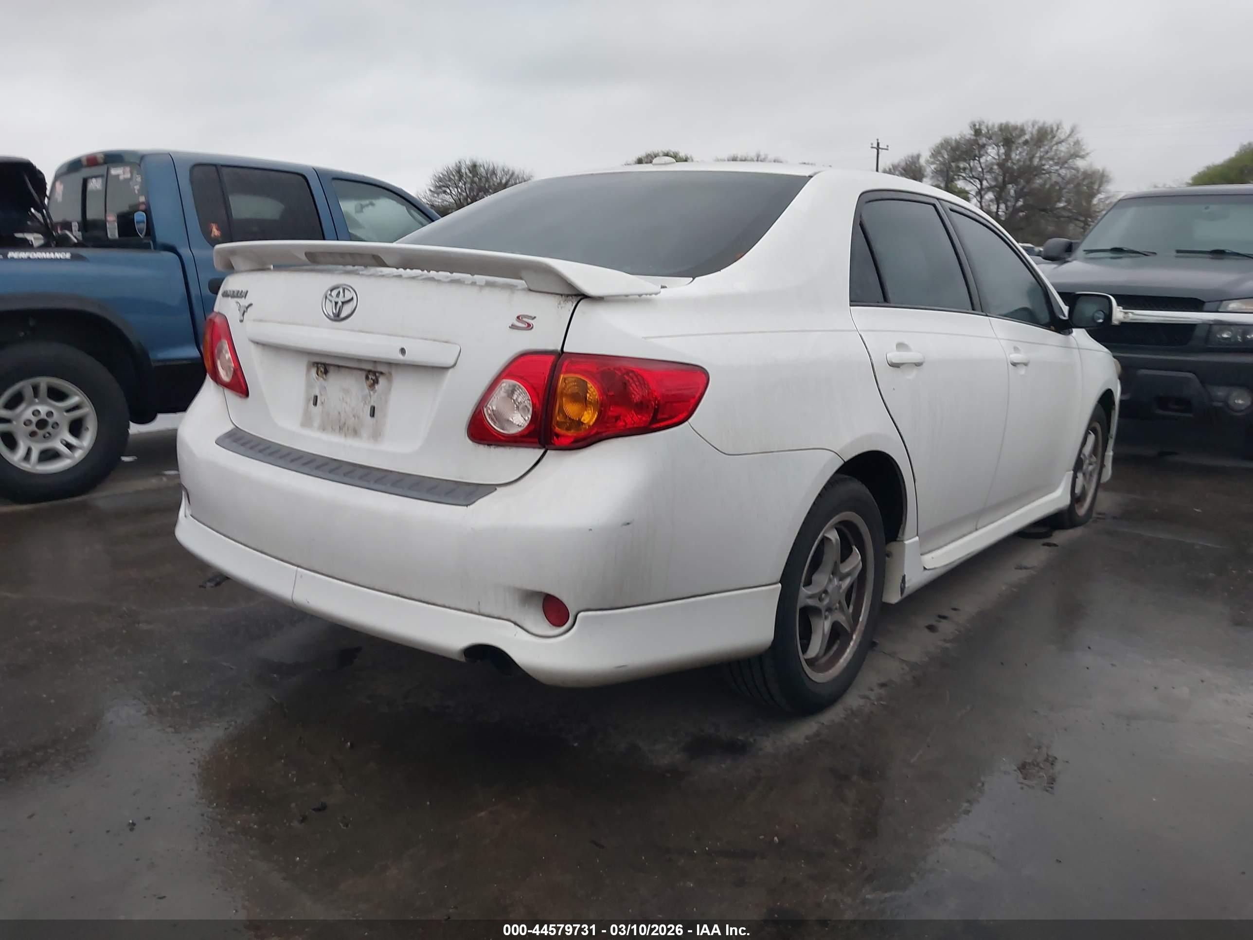 TOYOTA COROLLA image 4