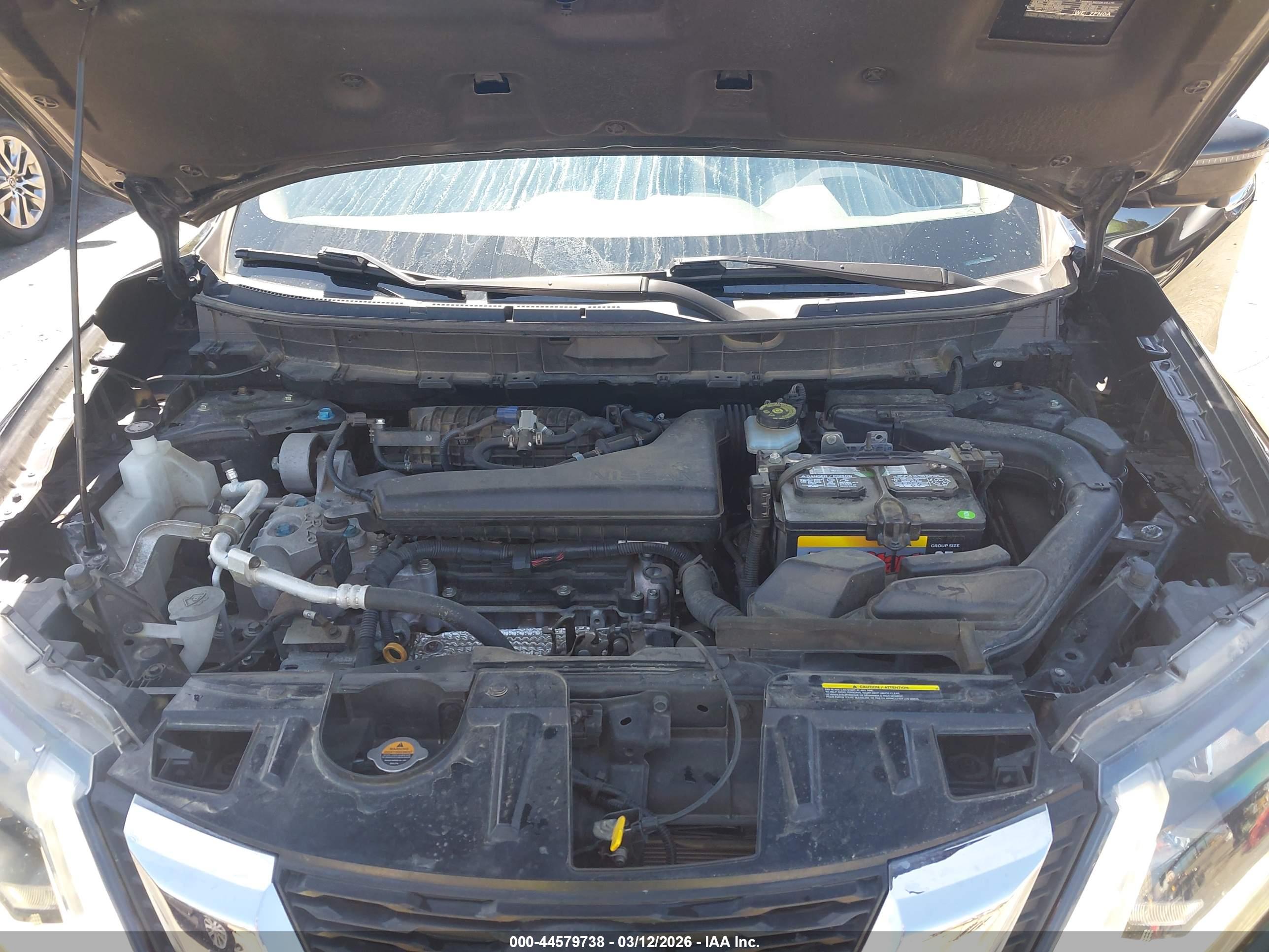 NISSAN ROGUE image 10
