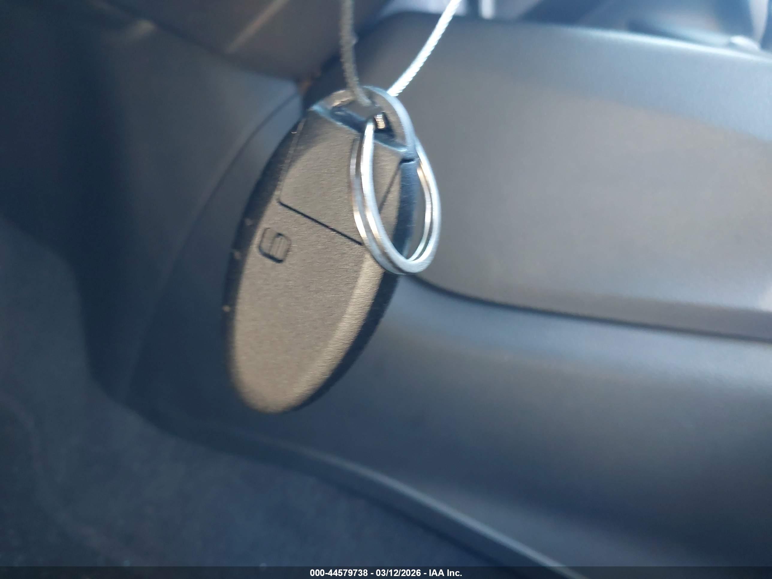 NISSAN ROGUE image 11