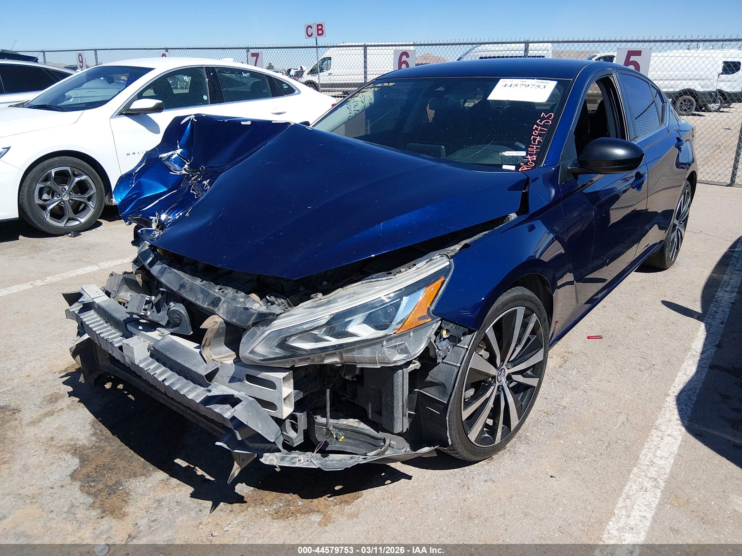NISSAN ALTIMA image 2