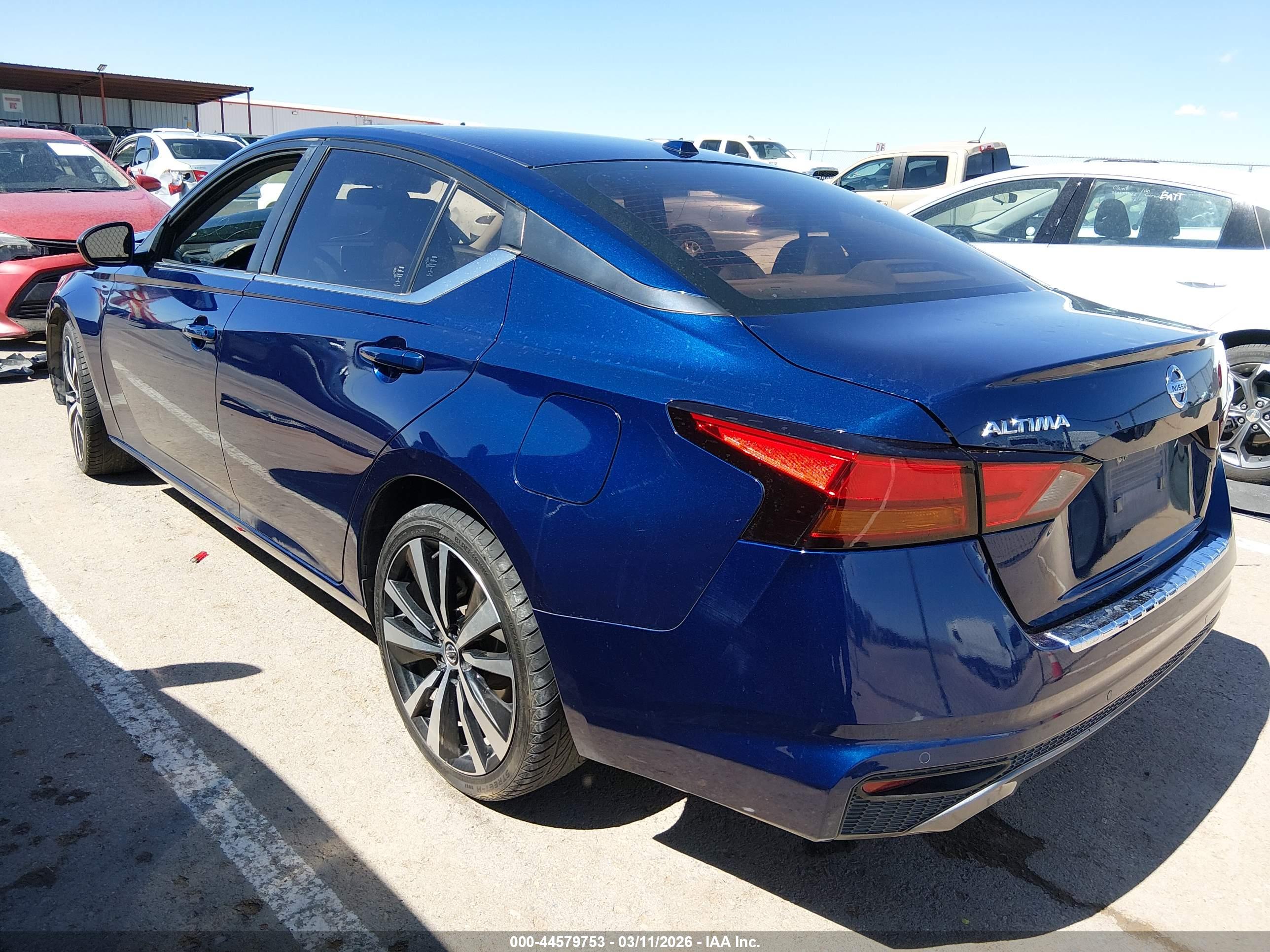 NISSAN ALTIMA image 3