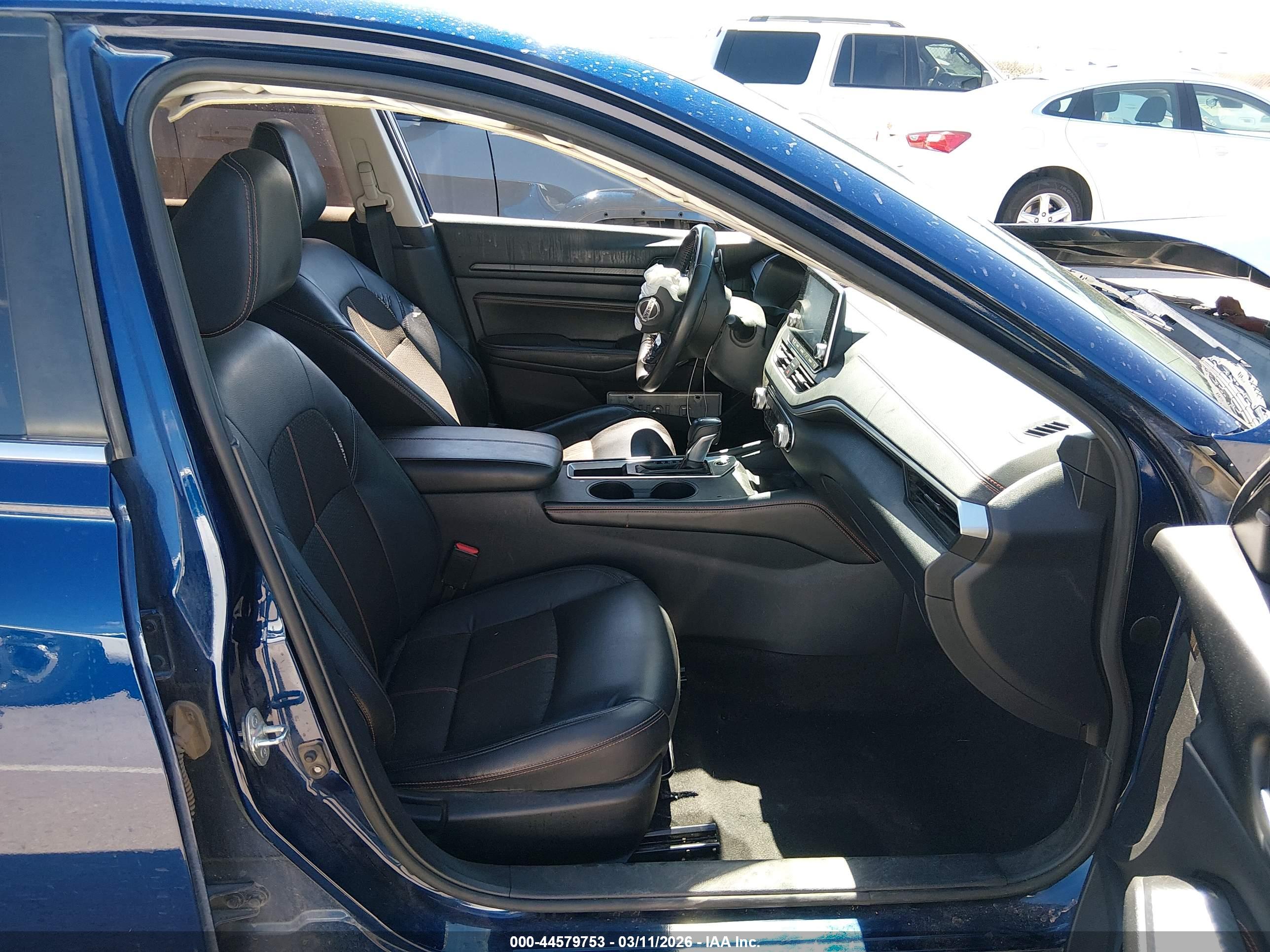 NISSAN ALTIMA image 5