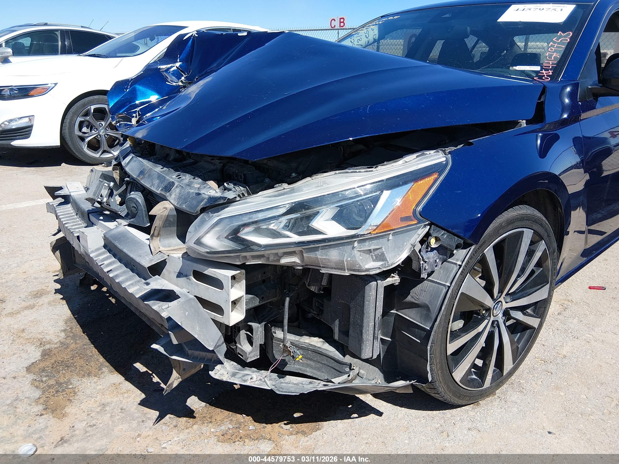 NISSAN ALTIMA image 6
