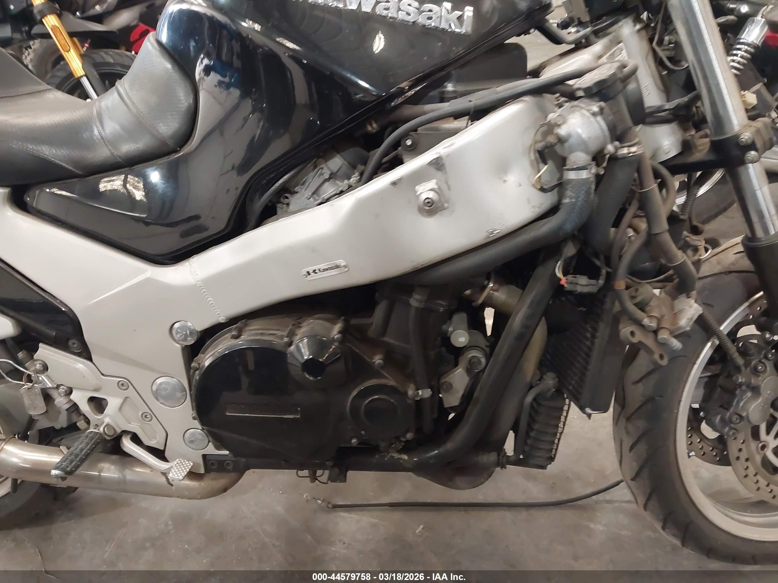 KAWASAKI ZX1100 image 8