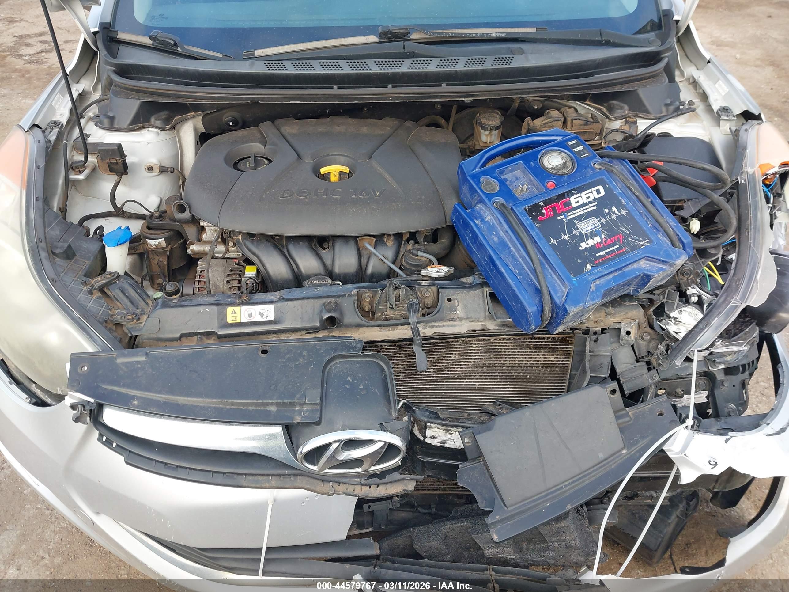 HYUNDAI ELANTRA image 10