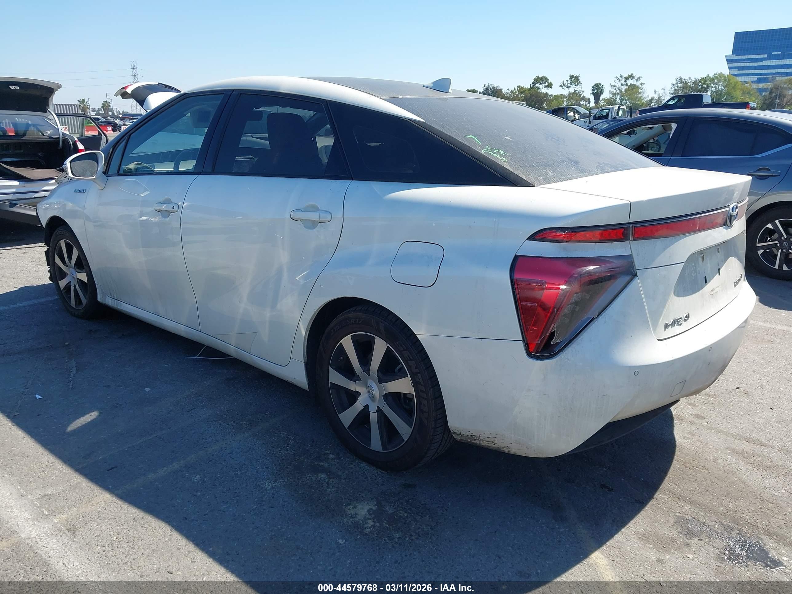 TOYOTA MIRAI image 3