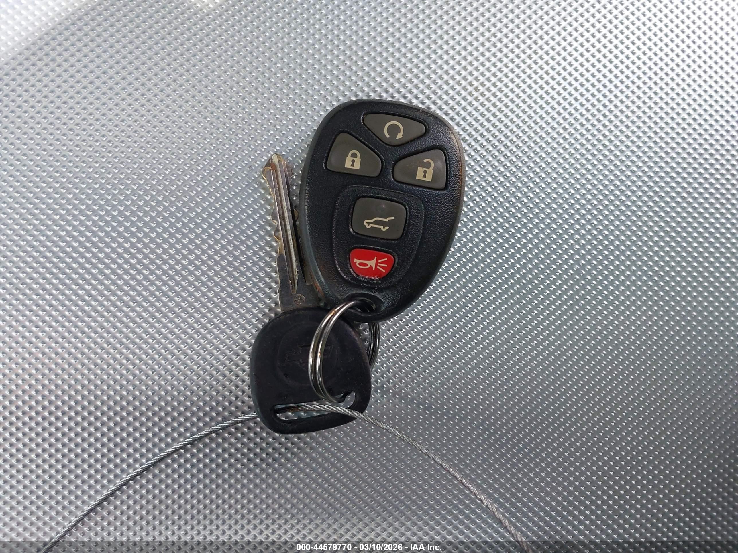 CHEVROLET TRAVERSE image 11