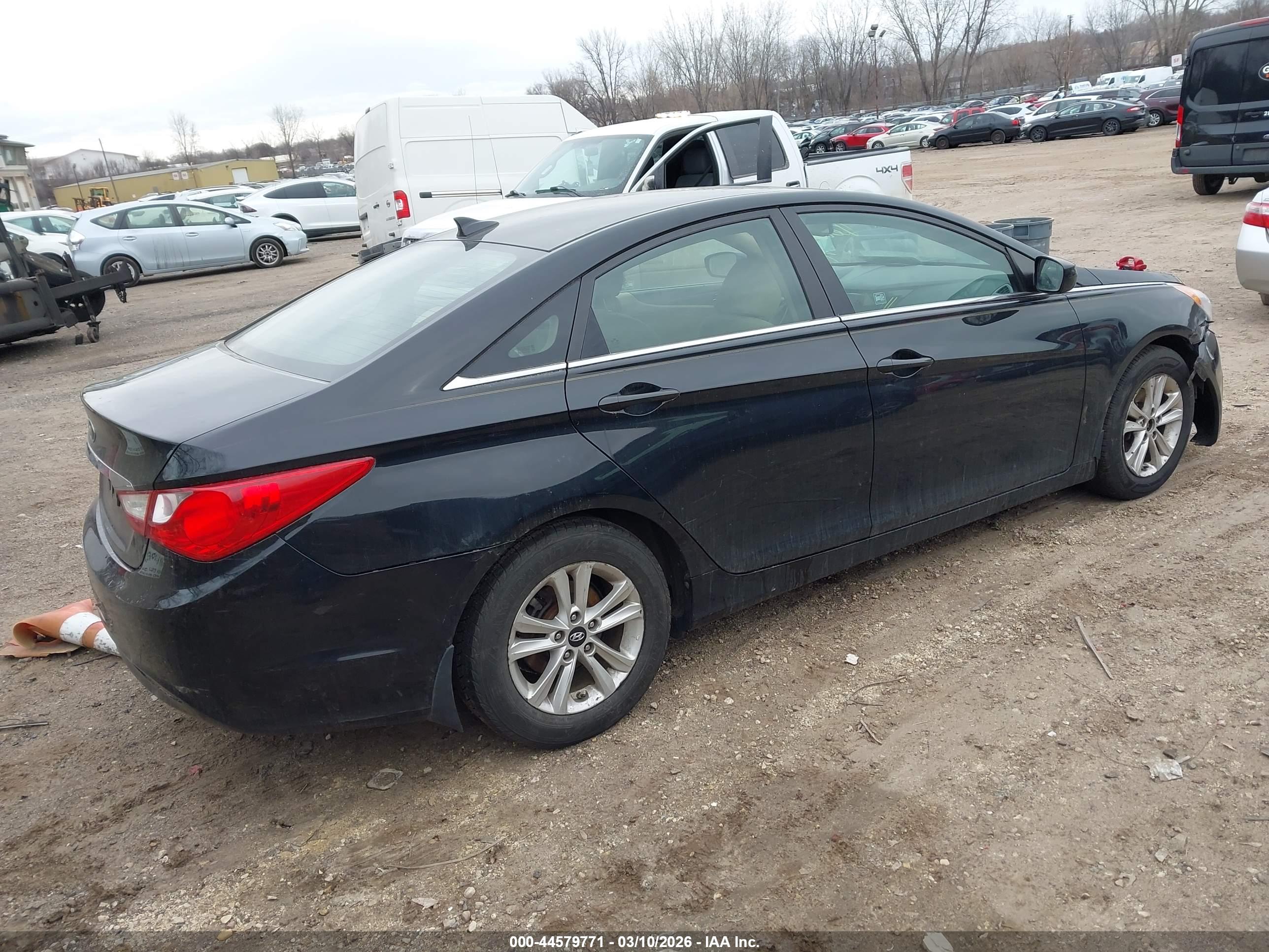 HYUNDAI SONATA image 4