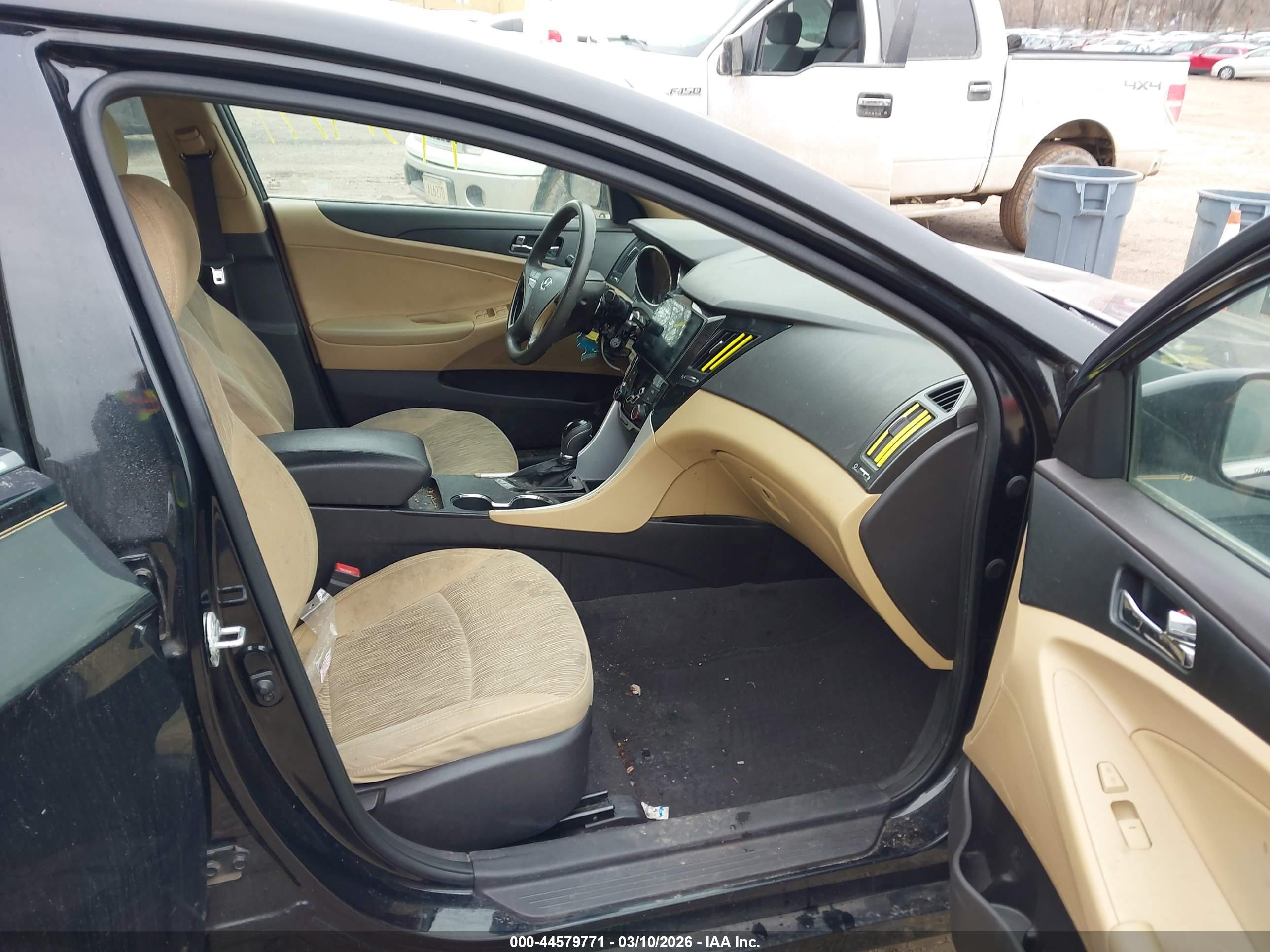 HYUNDAI SONATA image 5