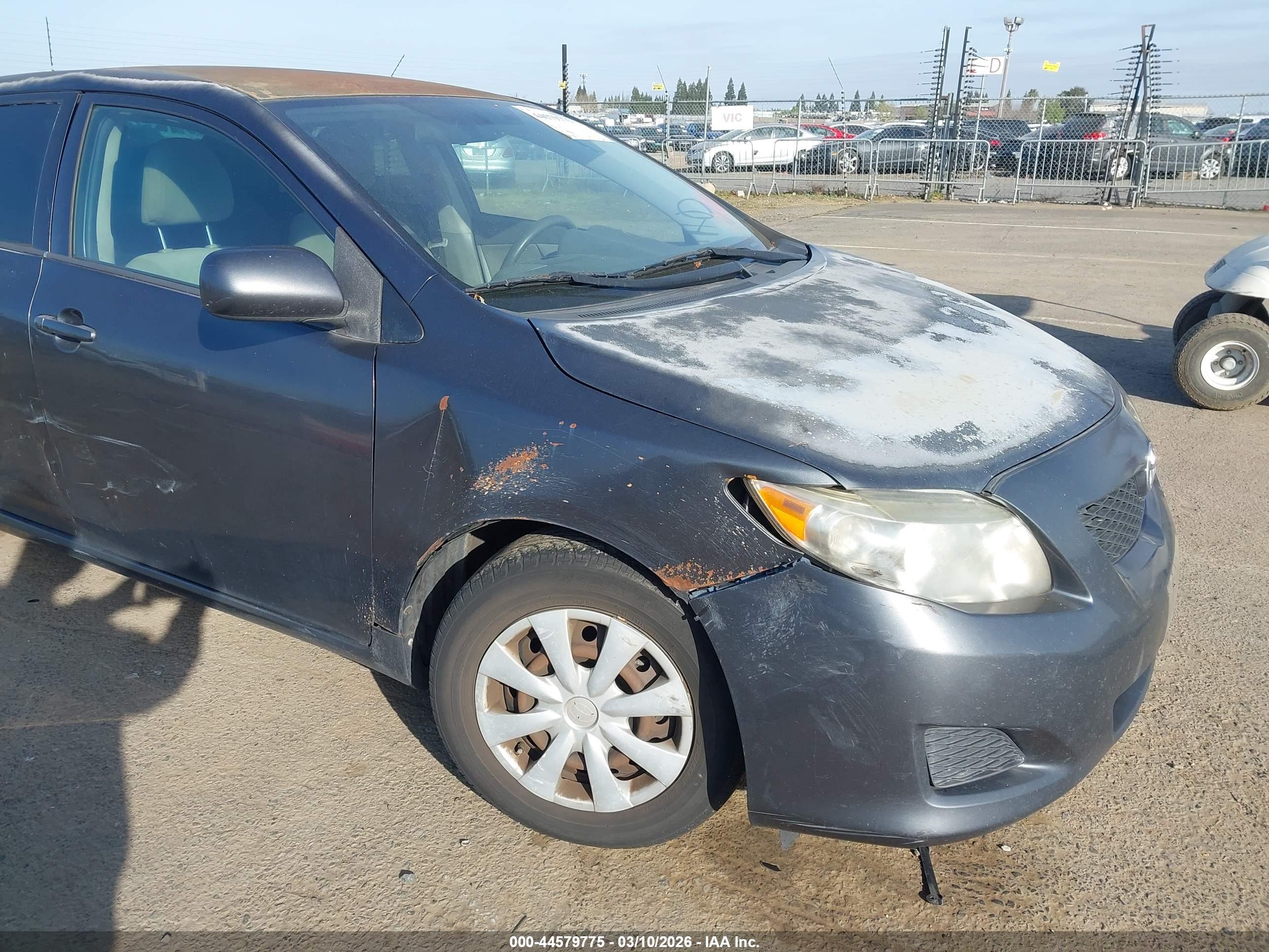 TOYOTA COROLLA image 6