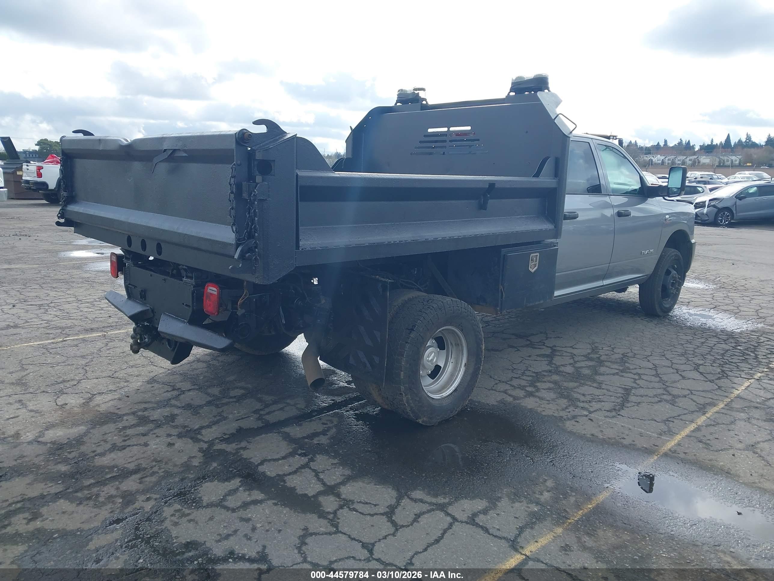 RAM 3500 image 4
