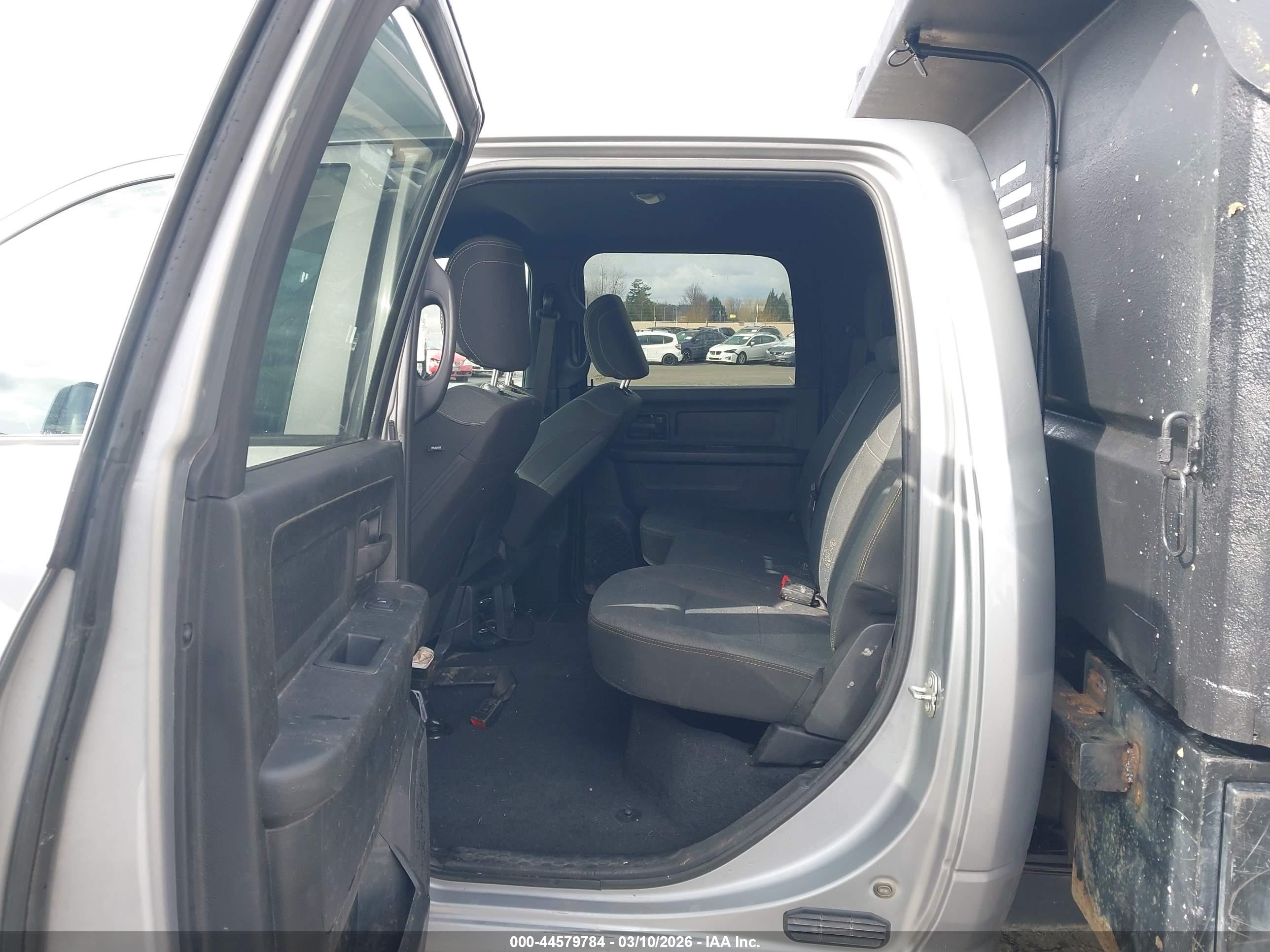 RAM 3500 image 8
