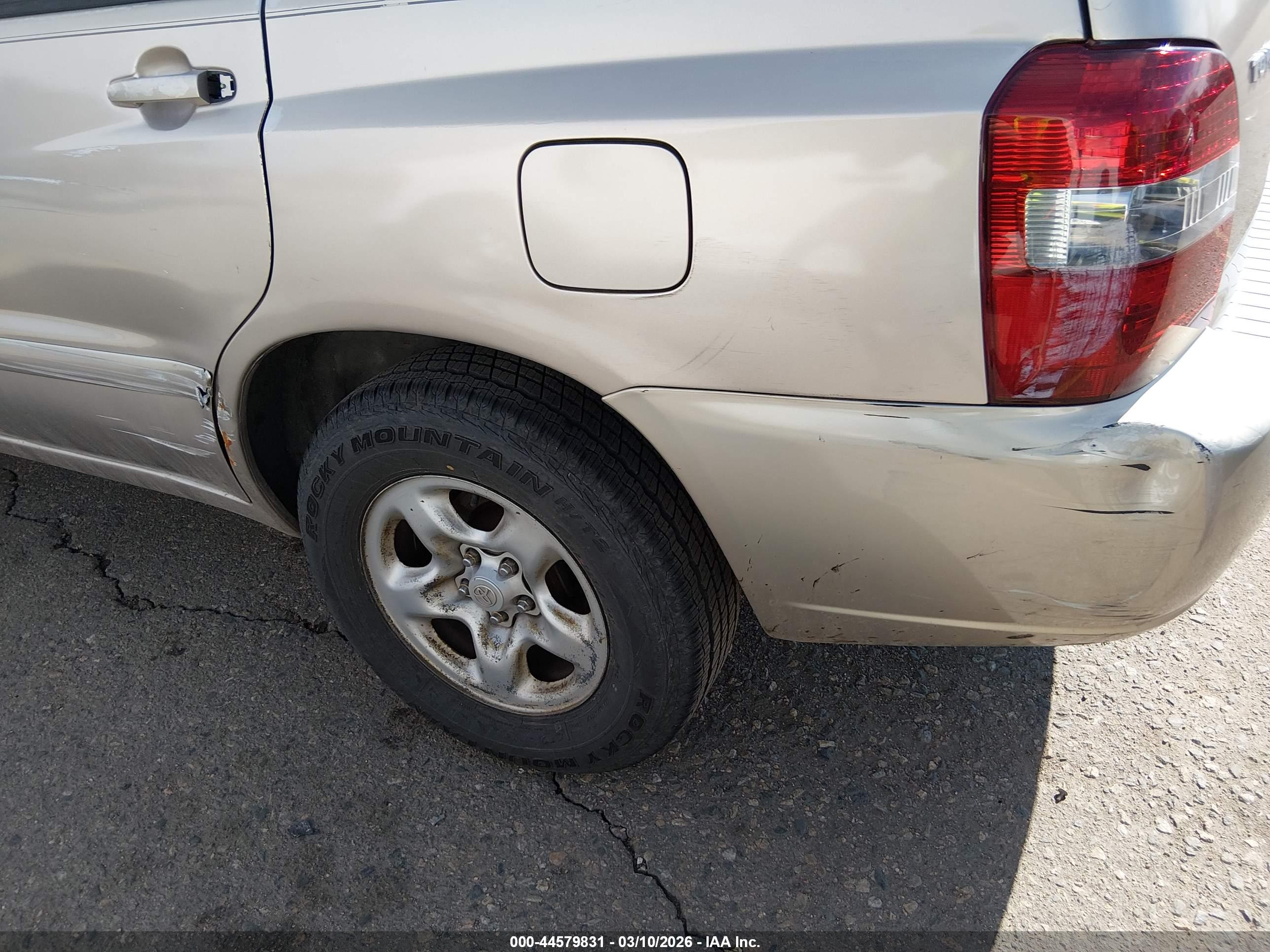 TOYOTA HIGHLANDER image 6
