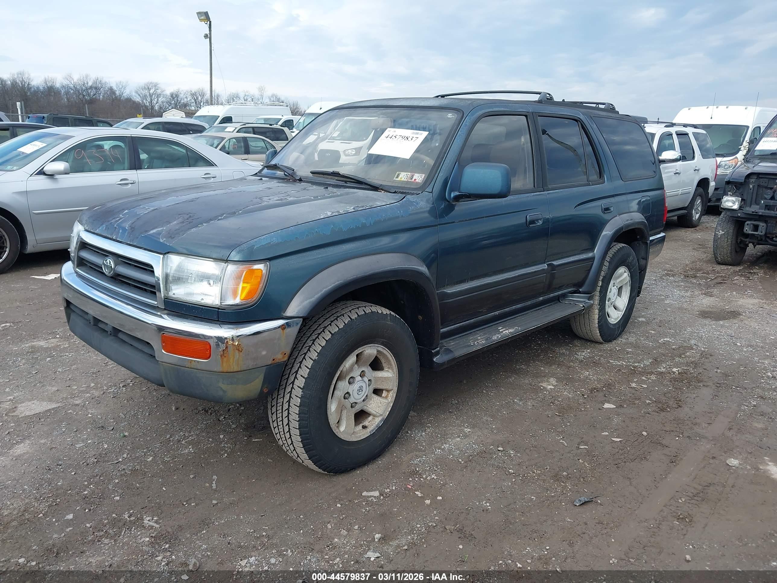 TOYOTA 4RUNNER image 2
