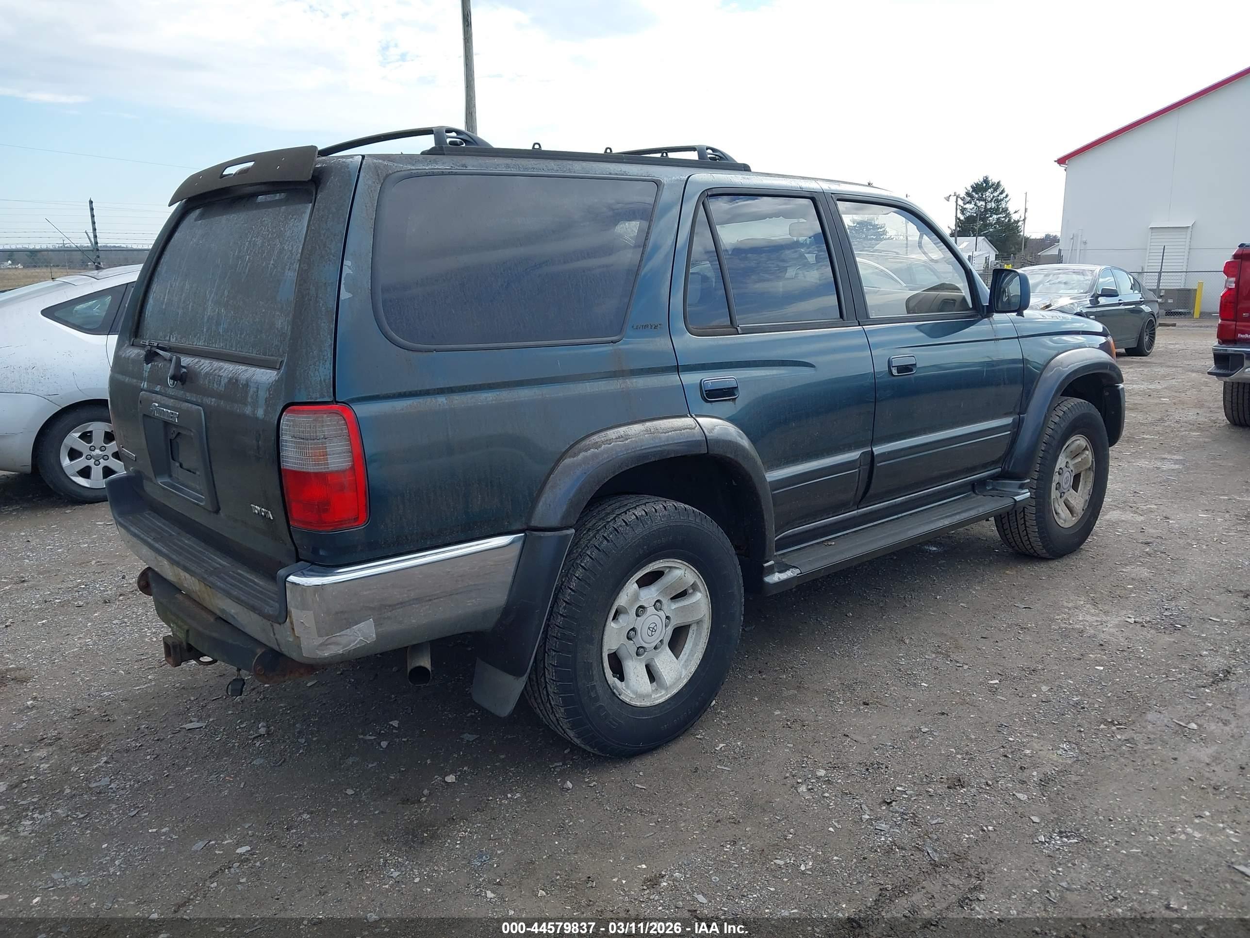 TOYOTA 4RUNNER image 4