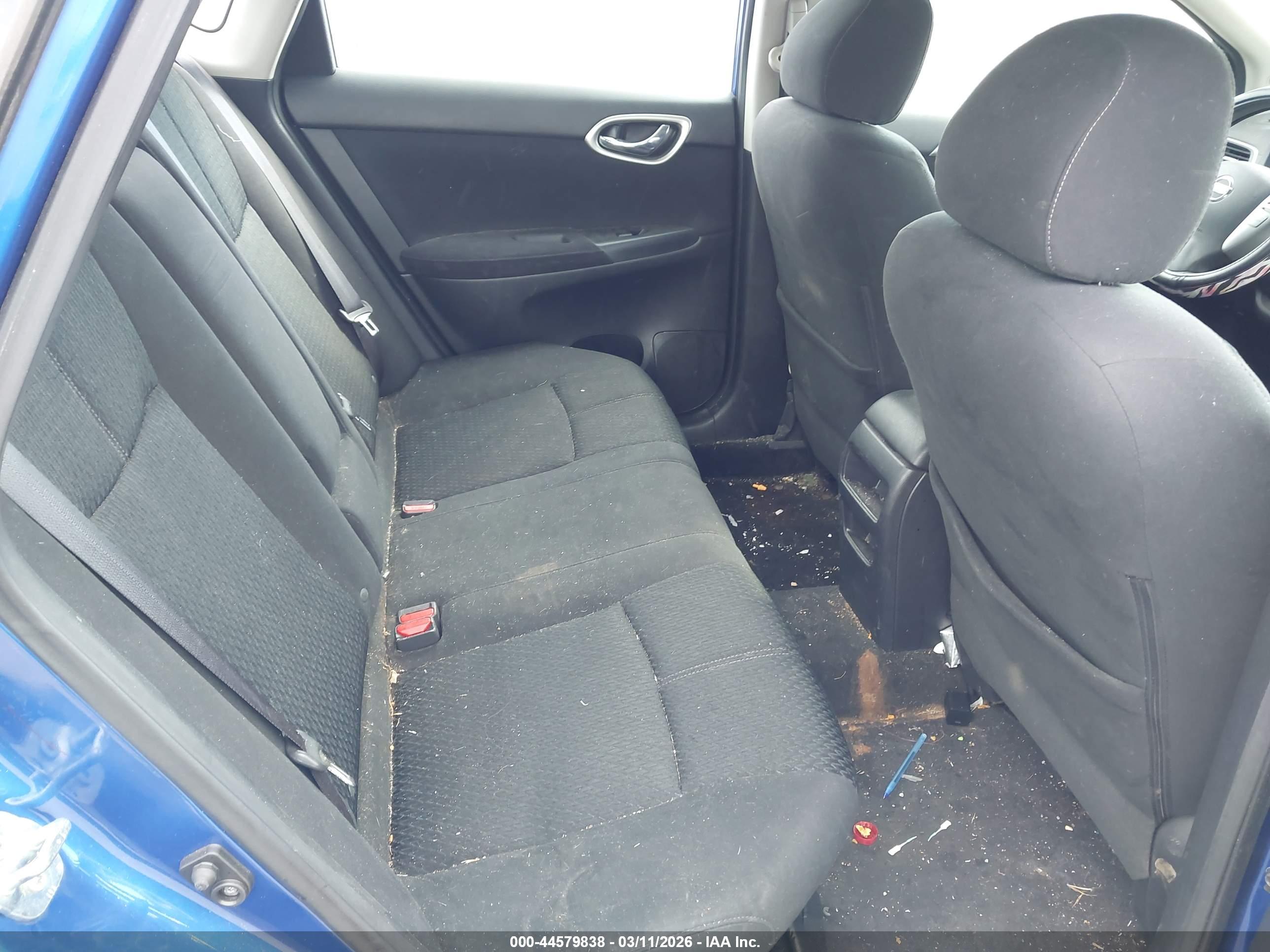 NISSAN SENTRA image 8