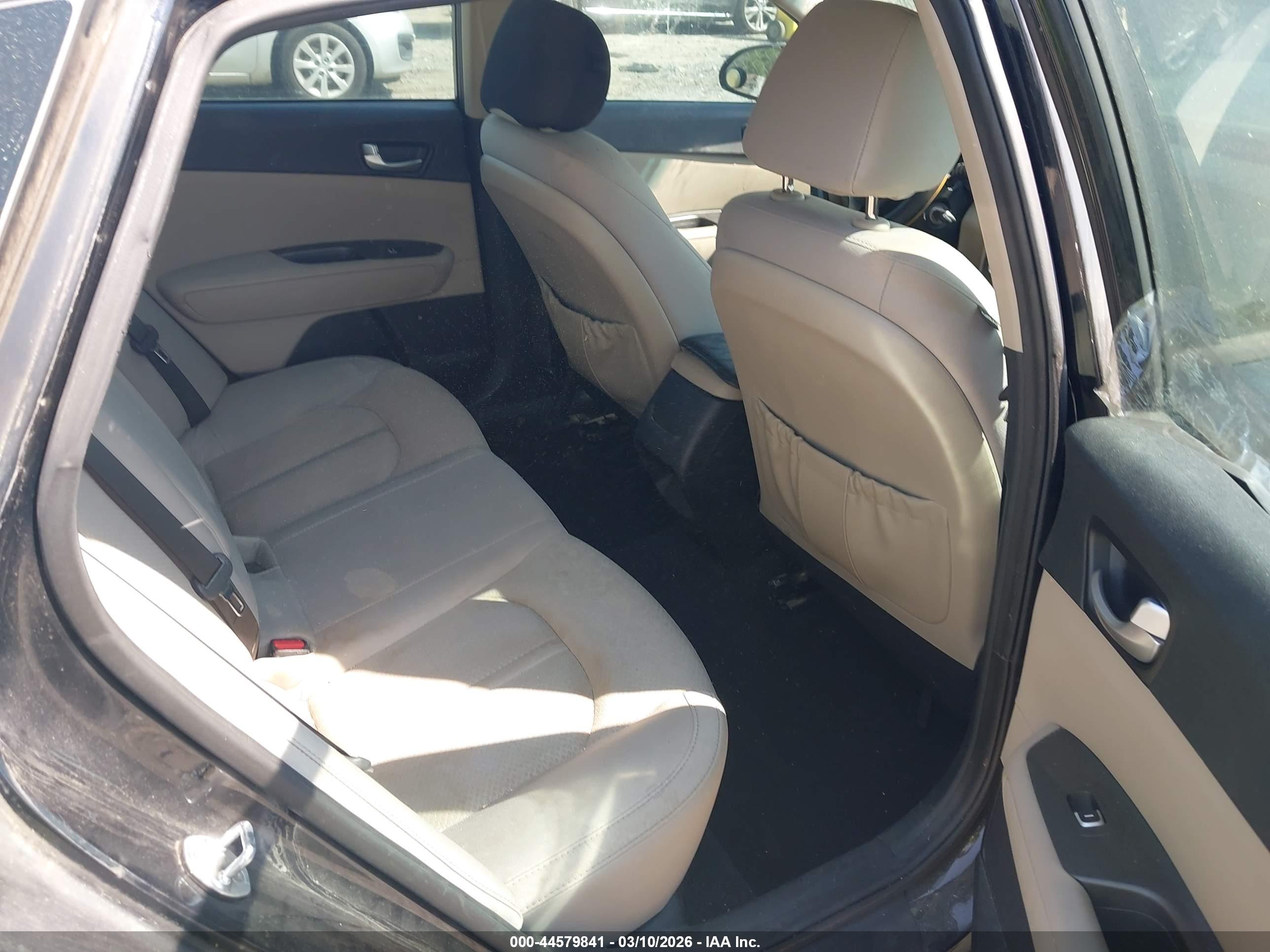 KIA OPTIMA image 8