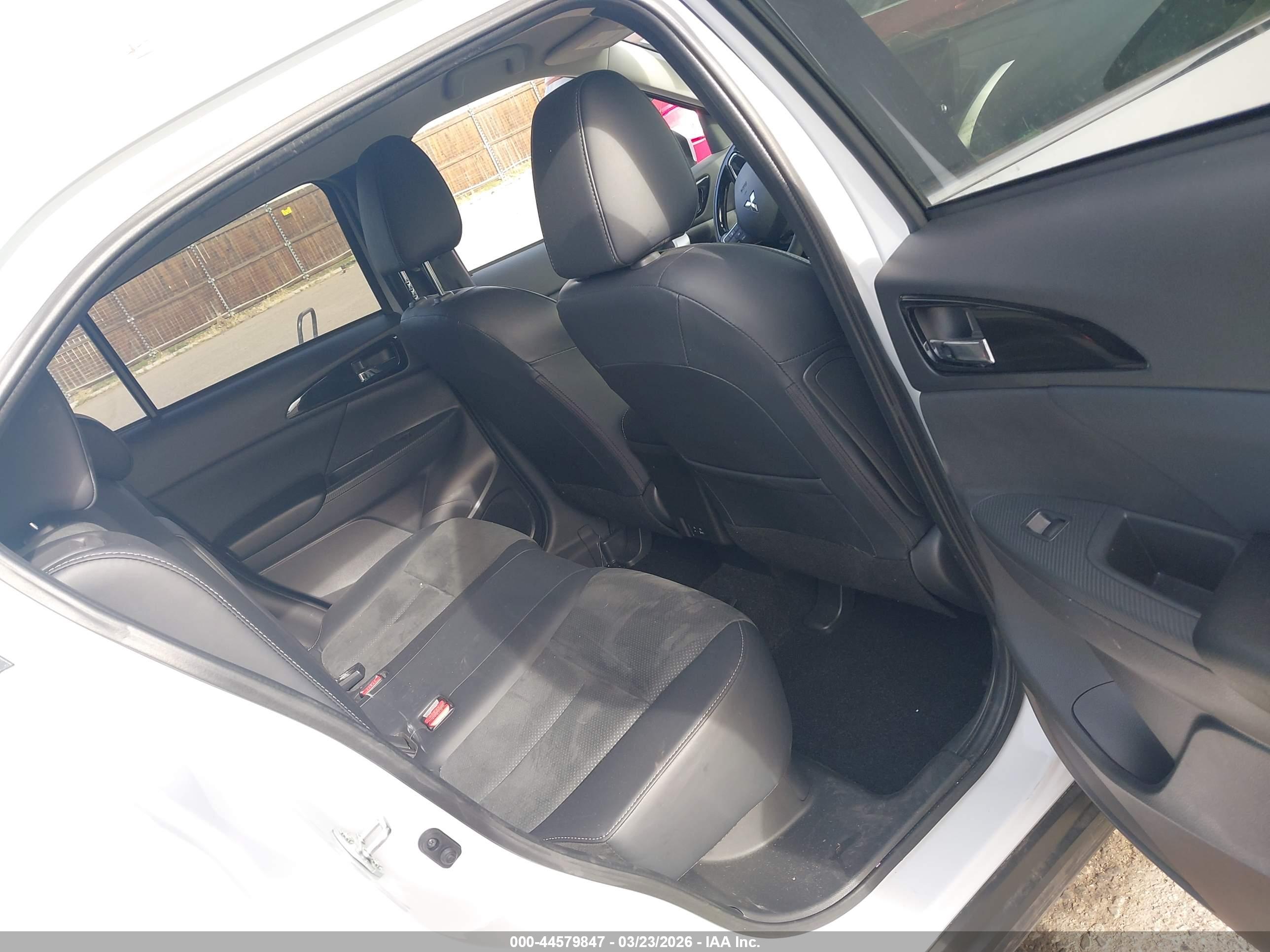 MITSUBISHI ECLIPSE image 8
