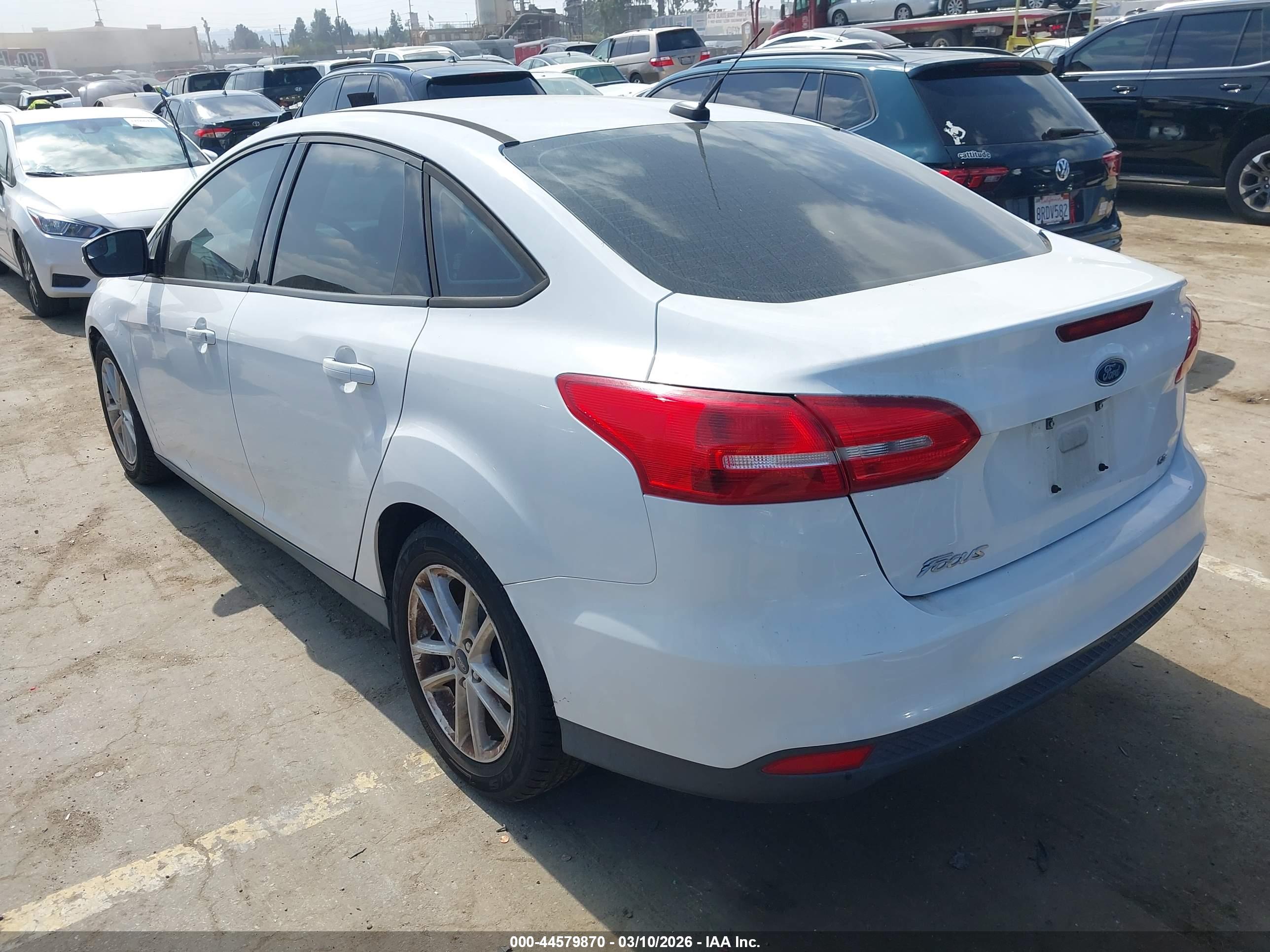 FORD FOCUS image 3