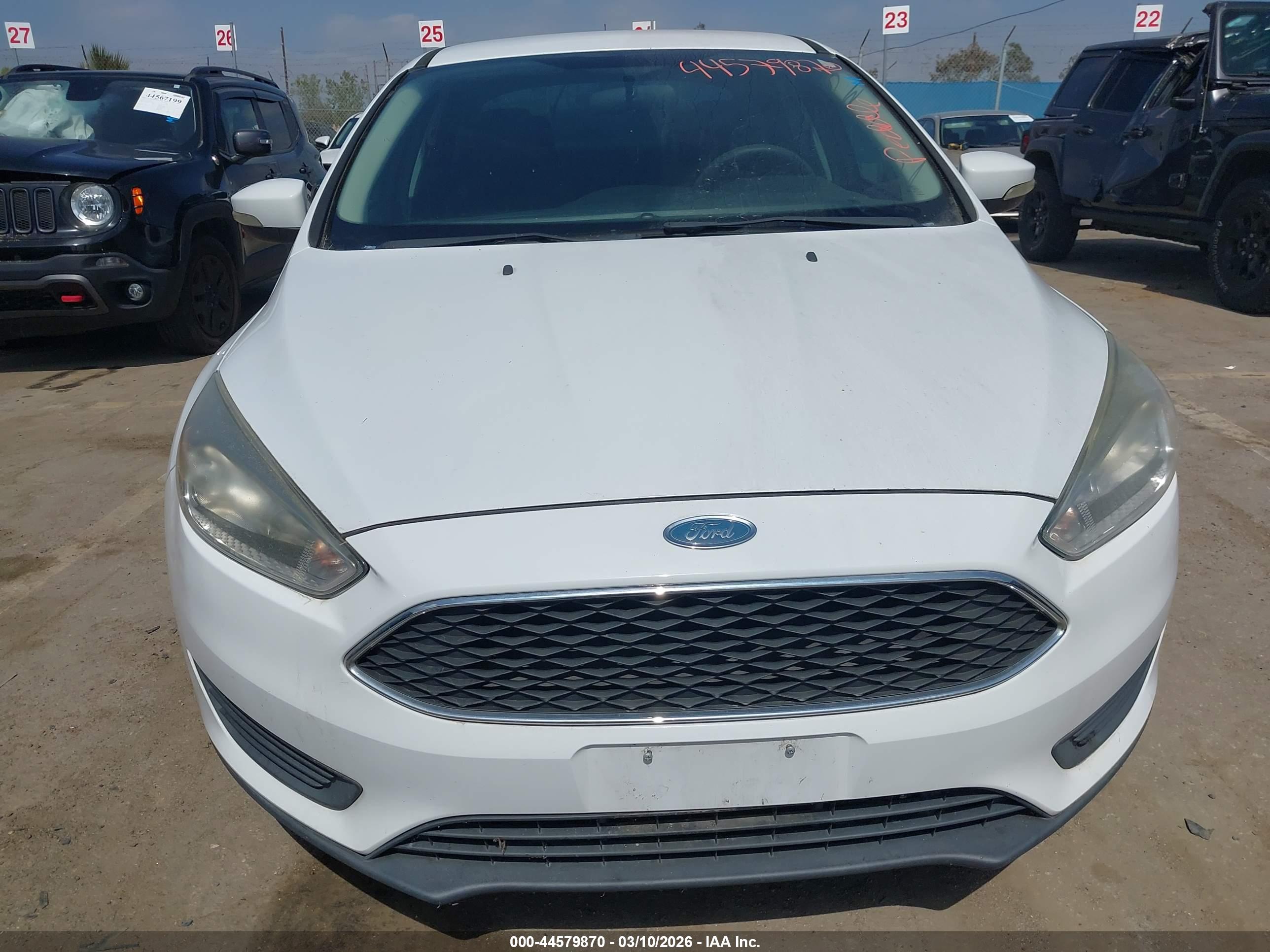 FORD FOCUS image 6